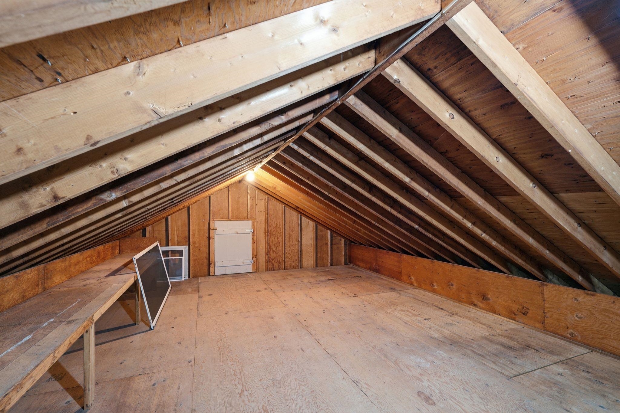17 Drinkwater Rd, Hampton Falls, NH 03844
