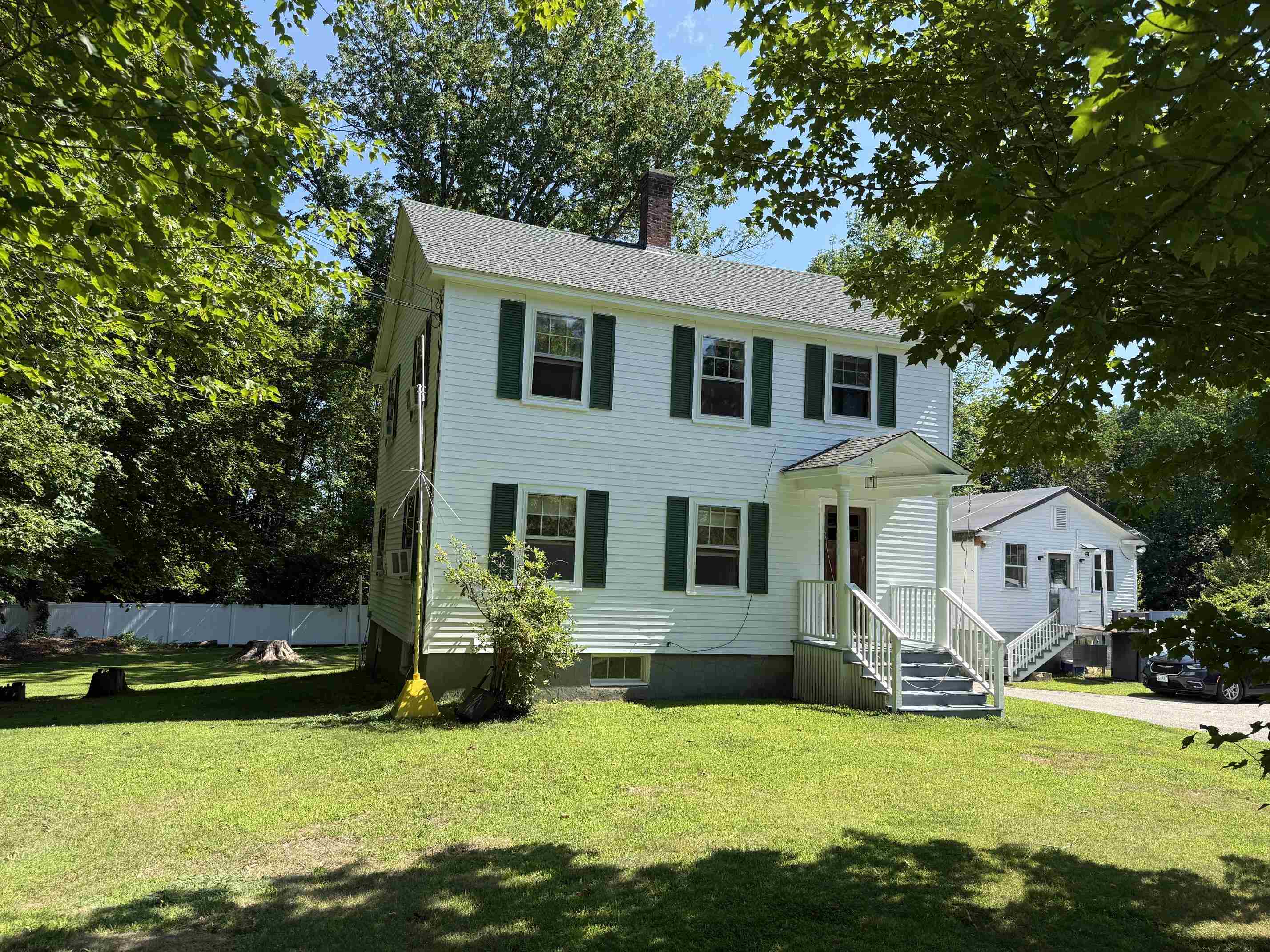 110 Rochester Hill Rd, Rochester, NH 03867
