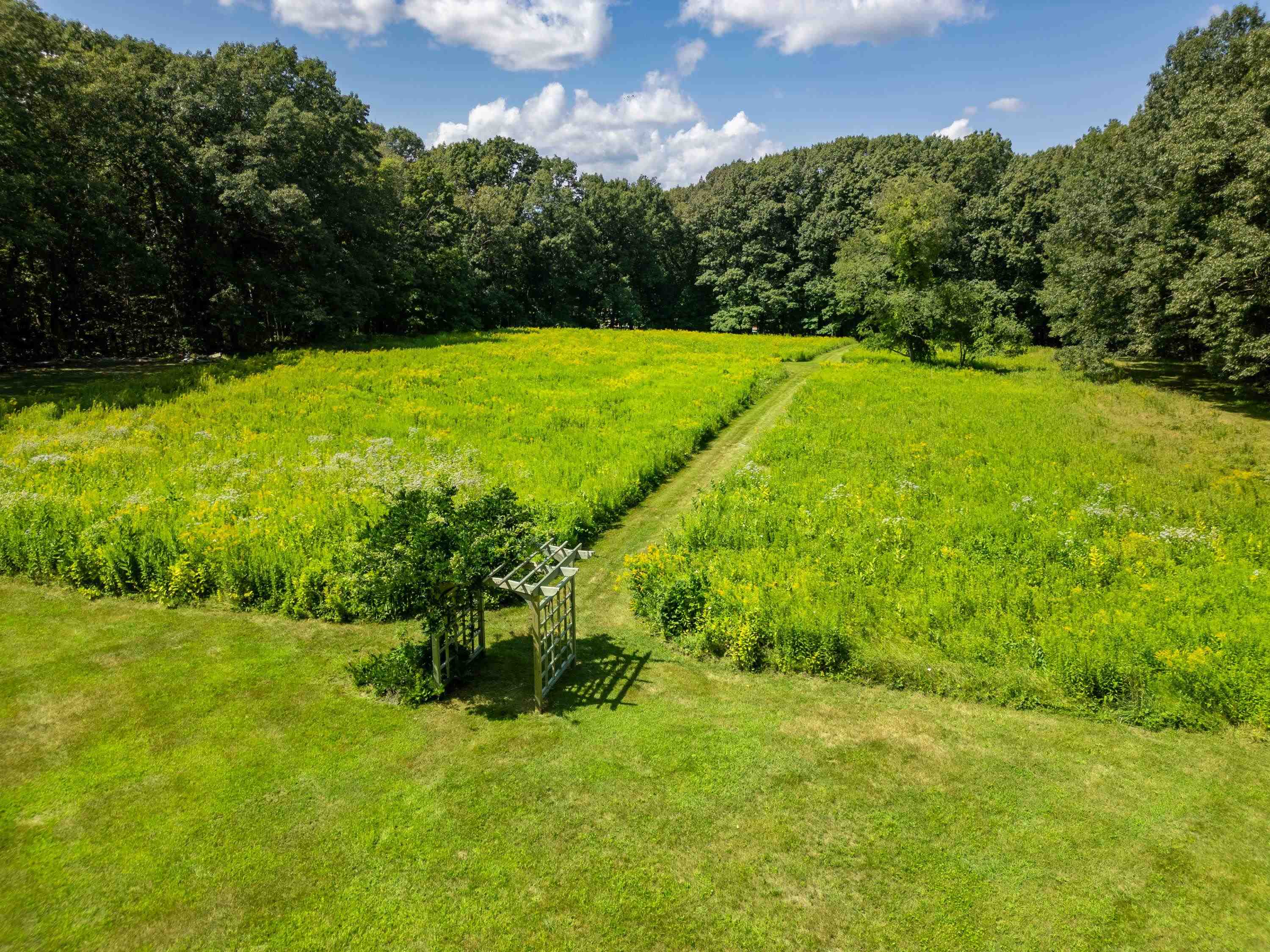 83 Walnut Ave, North Hampton, NH 03862