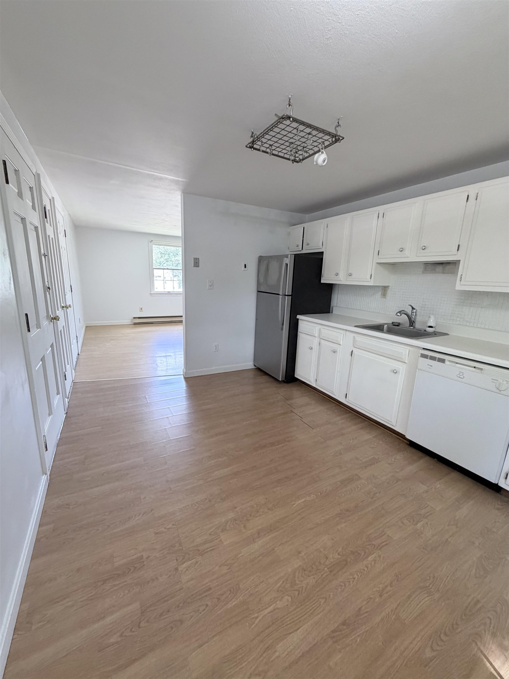 3rd image of 21 Folly Mill Ter #5E, Seabrook, NH 03874 | MLS# 5105790