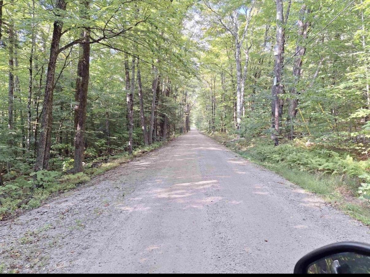 Grout Hill Rd 26031896