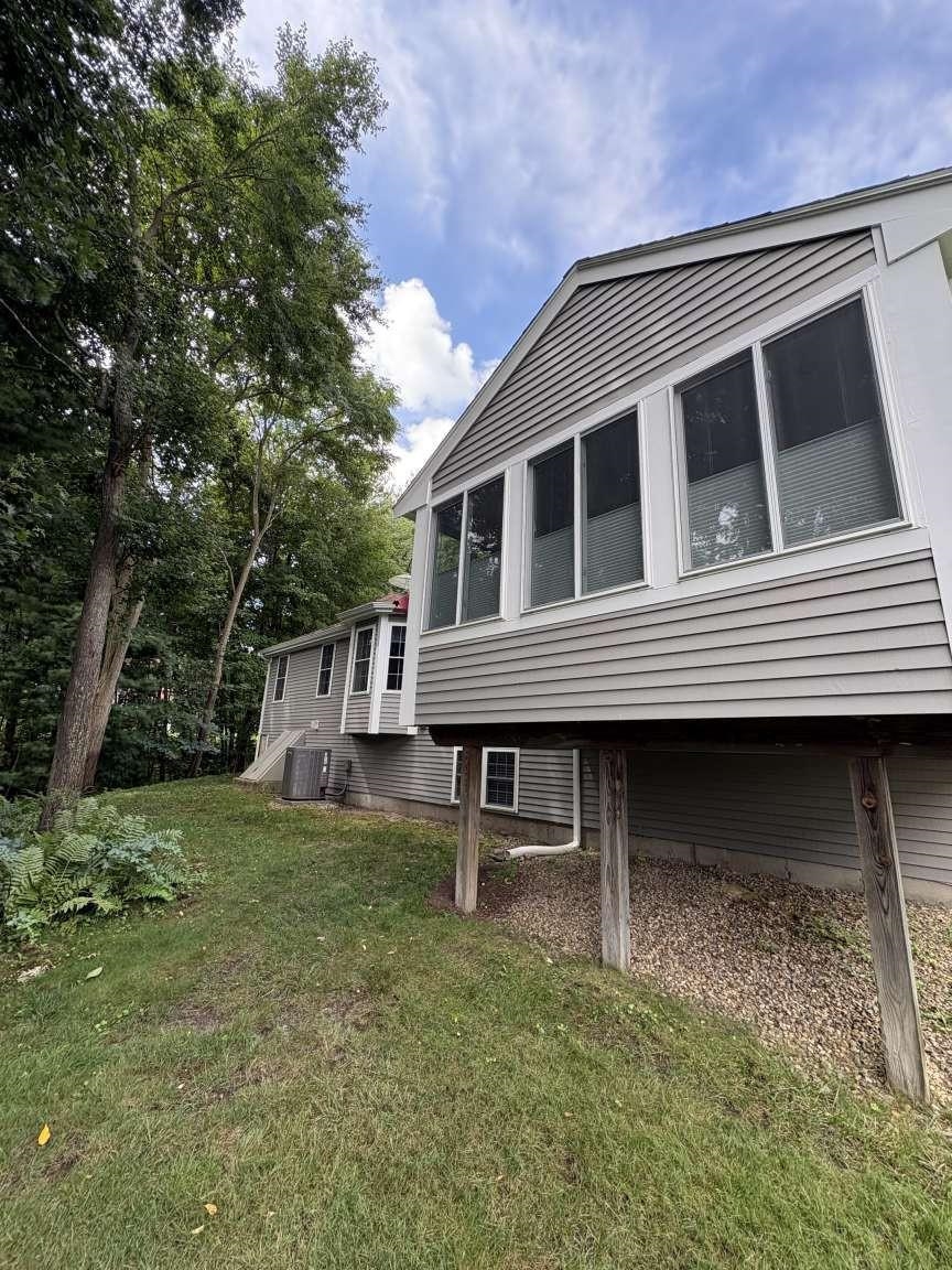 4 Ivy Ln, Nashua, NH 03063