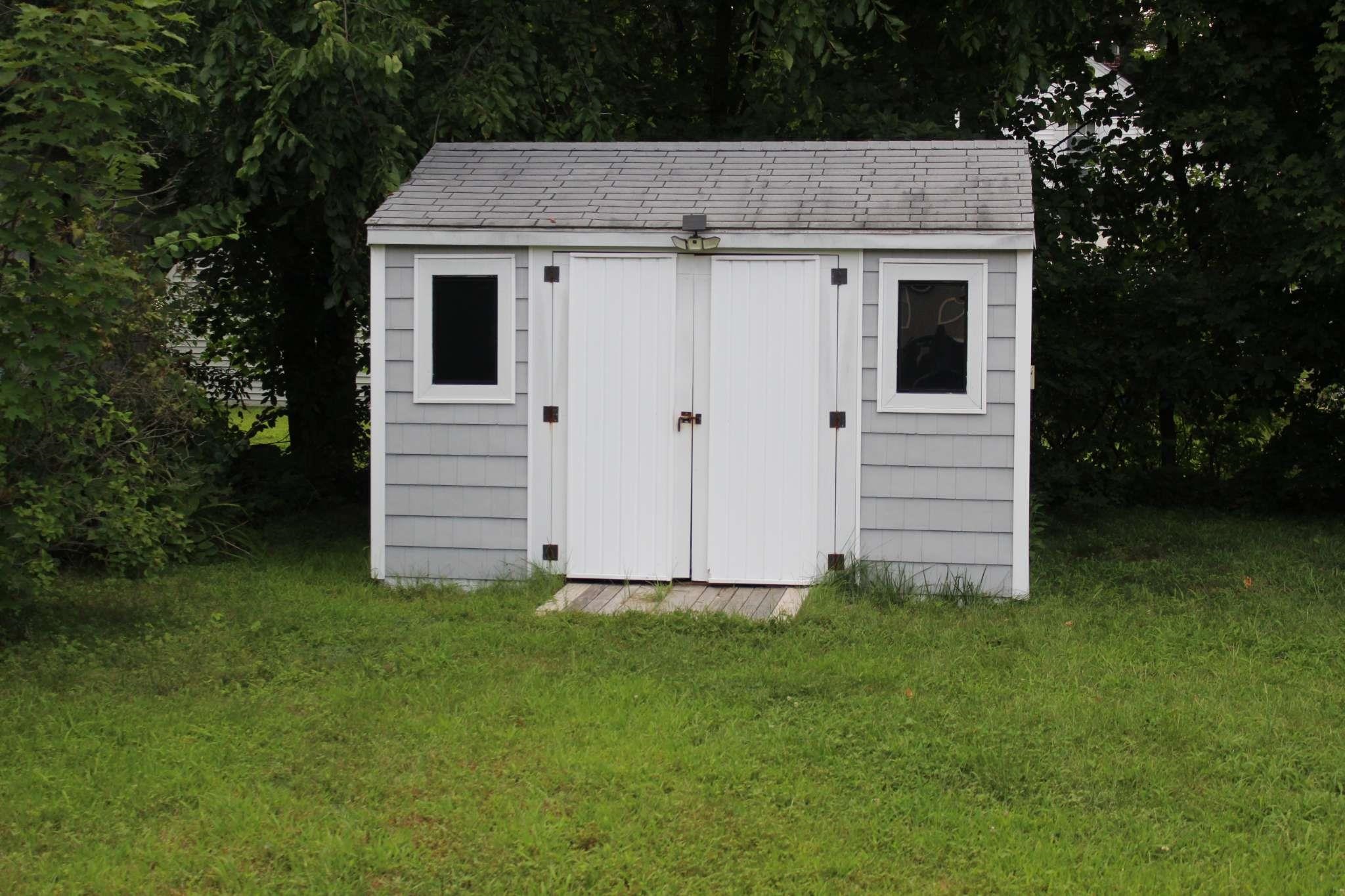 12 Joffre St, Goffstown, NH 03102