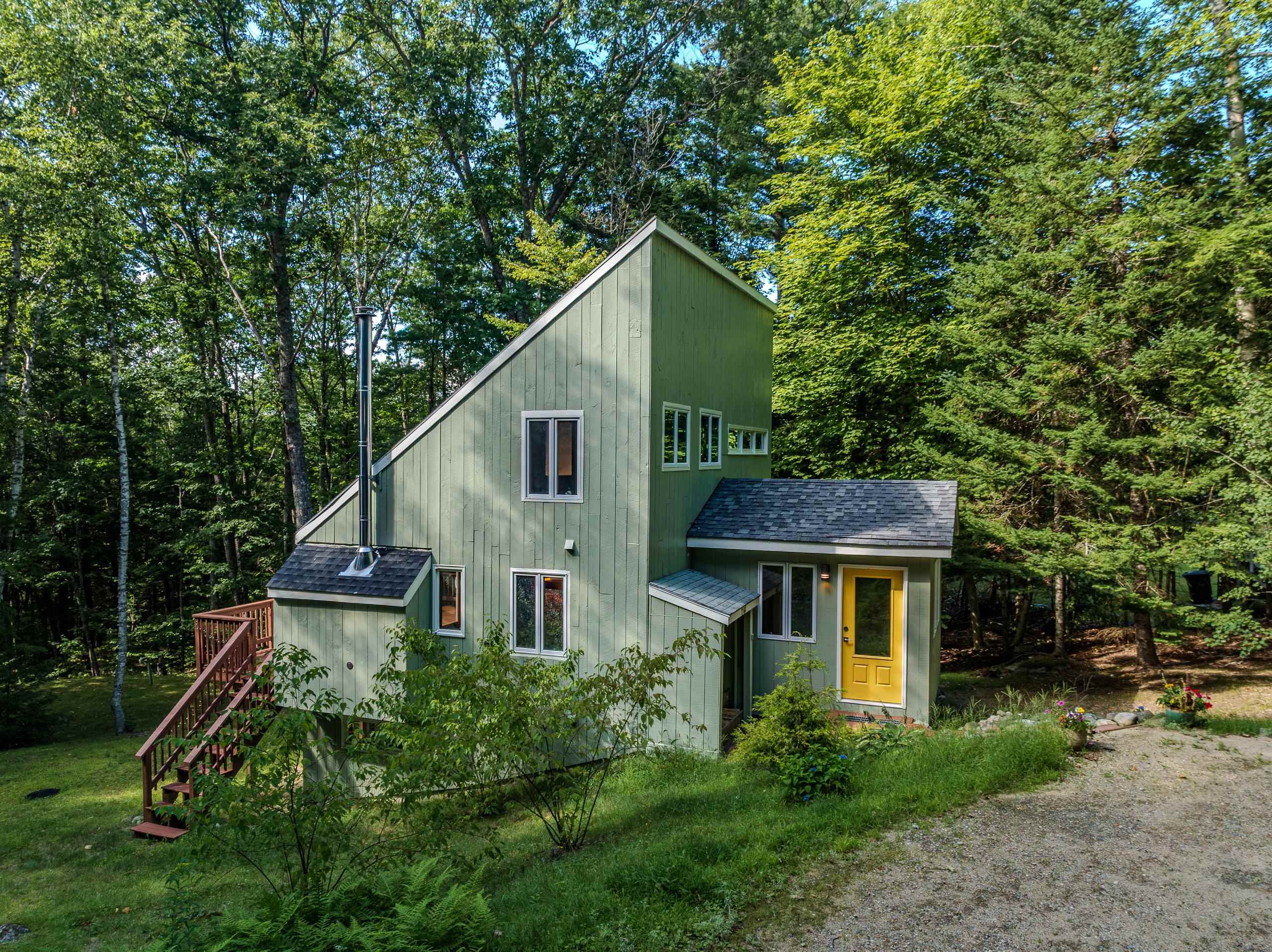 246 Snowood Dr, Thornton, NH 03285