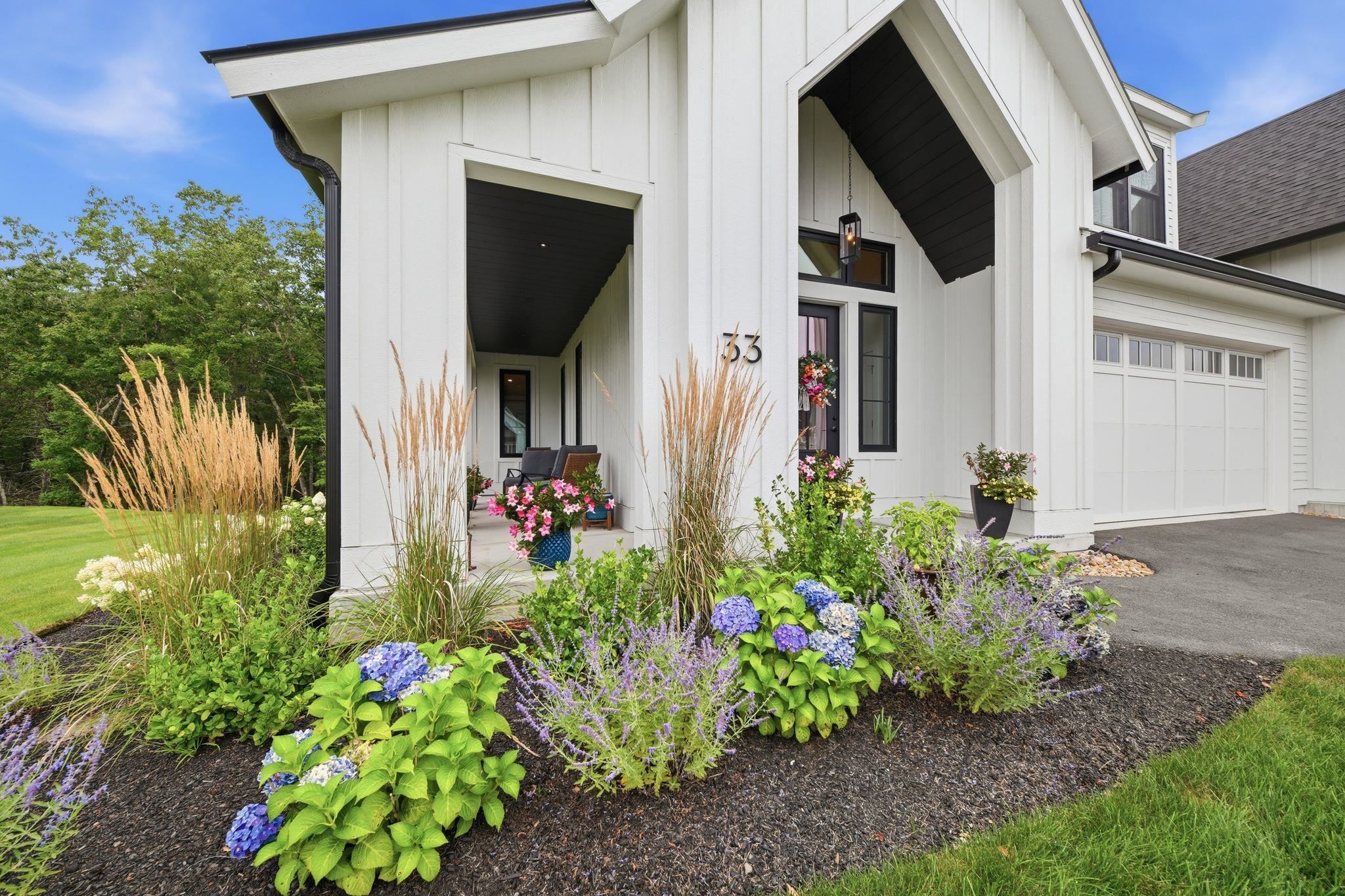 33 Trails Edge Rd, Windham, NH 03087