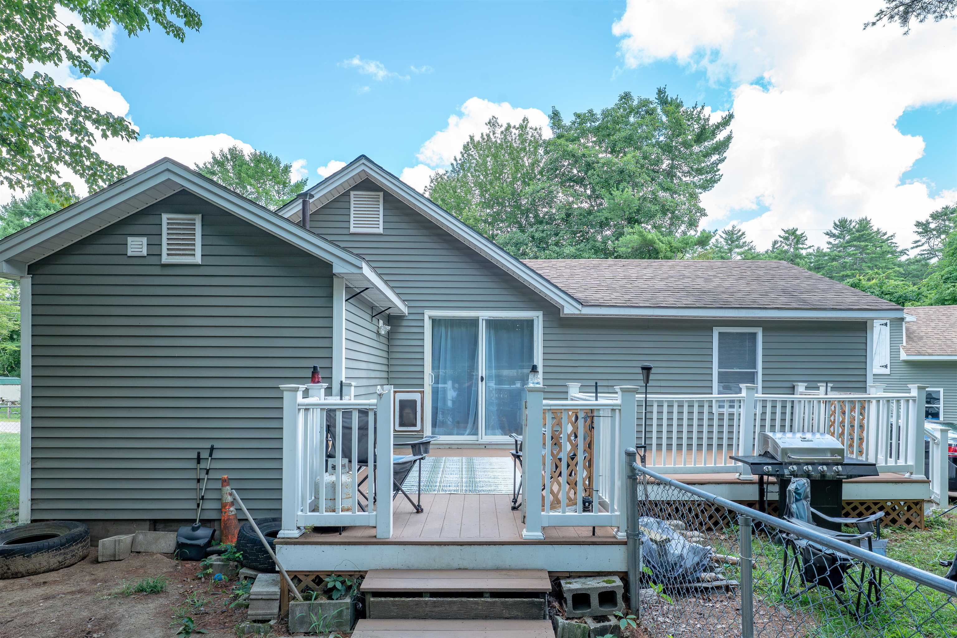 502 Concord Rd, Northfield, NH 03276