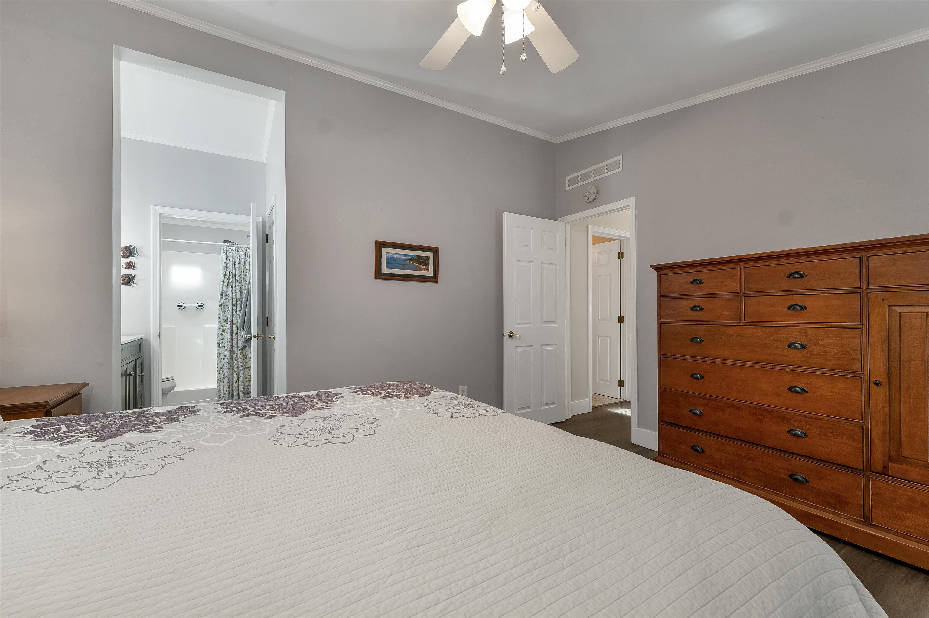 Primary suite