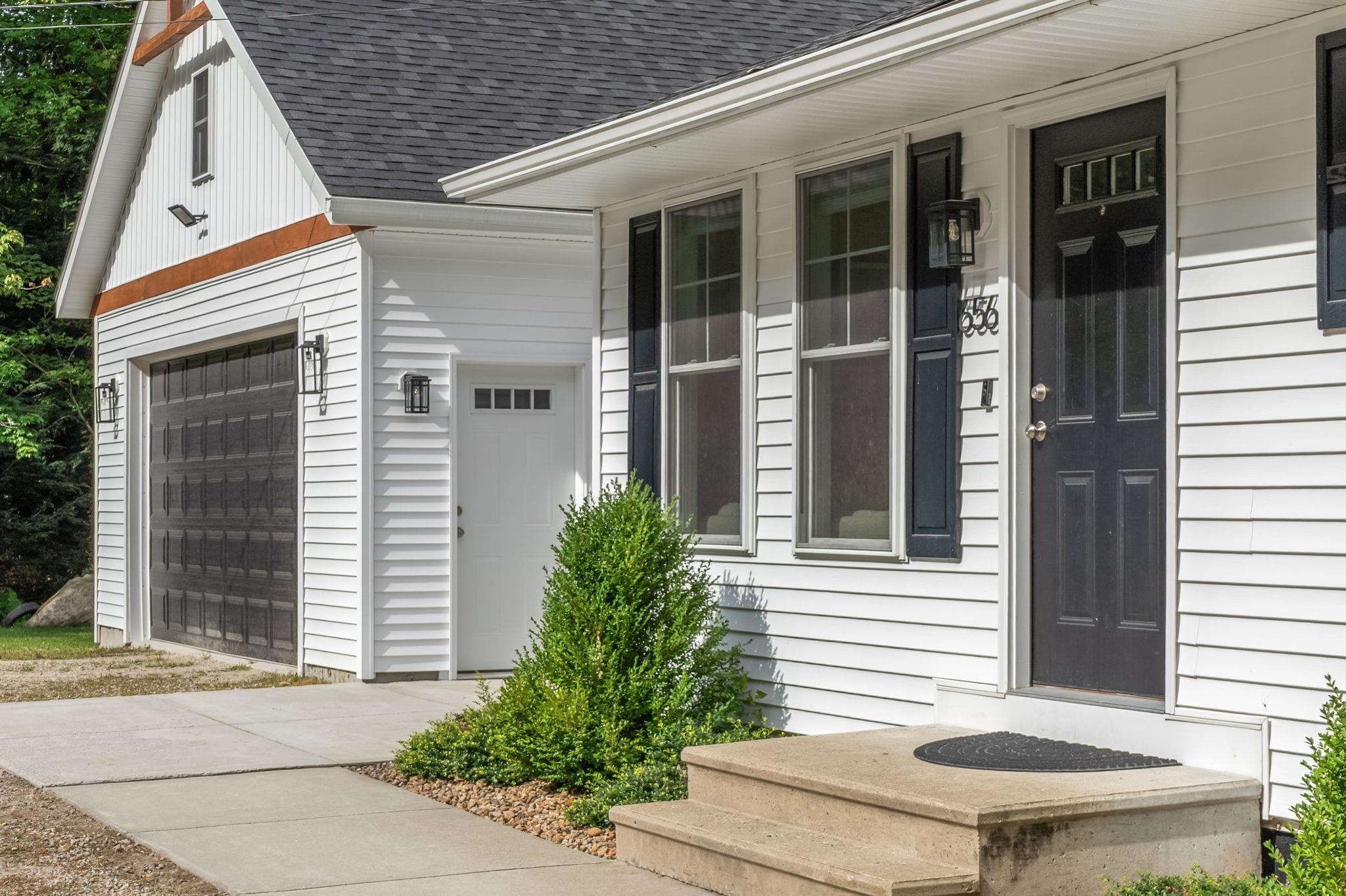 656 Main St, Rindge, NH 03461