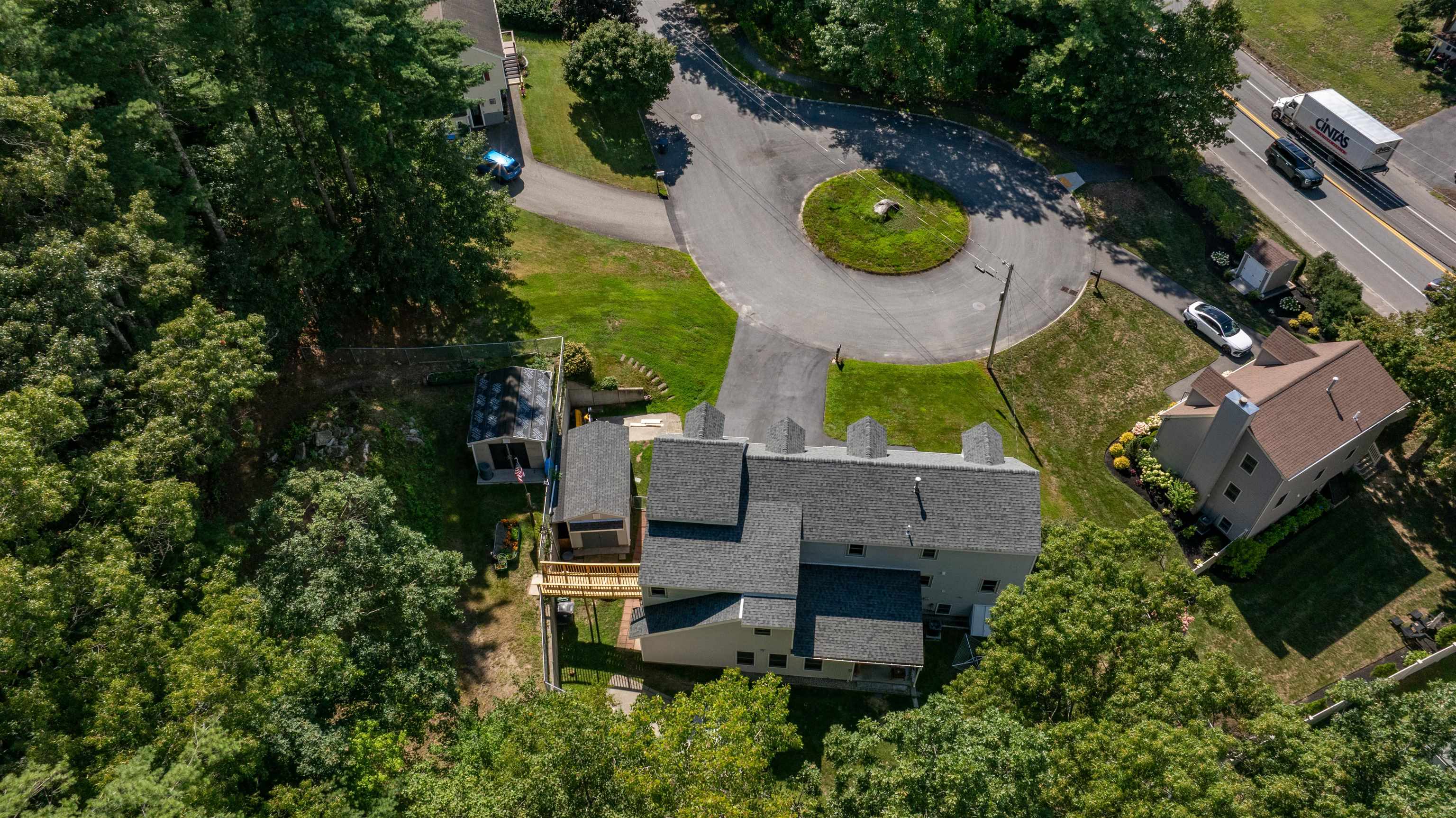 20 Cobble Hill Rd, Nashua, NH 03062
