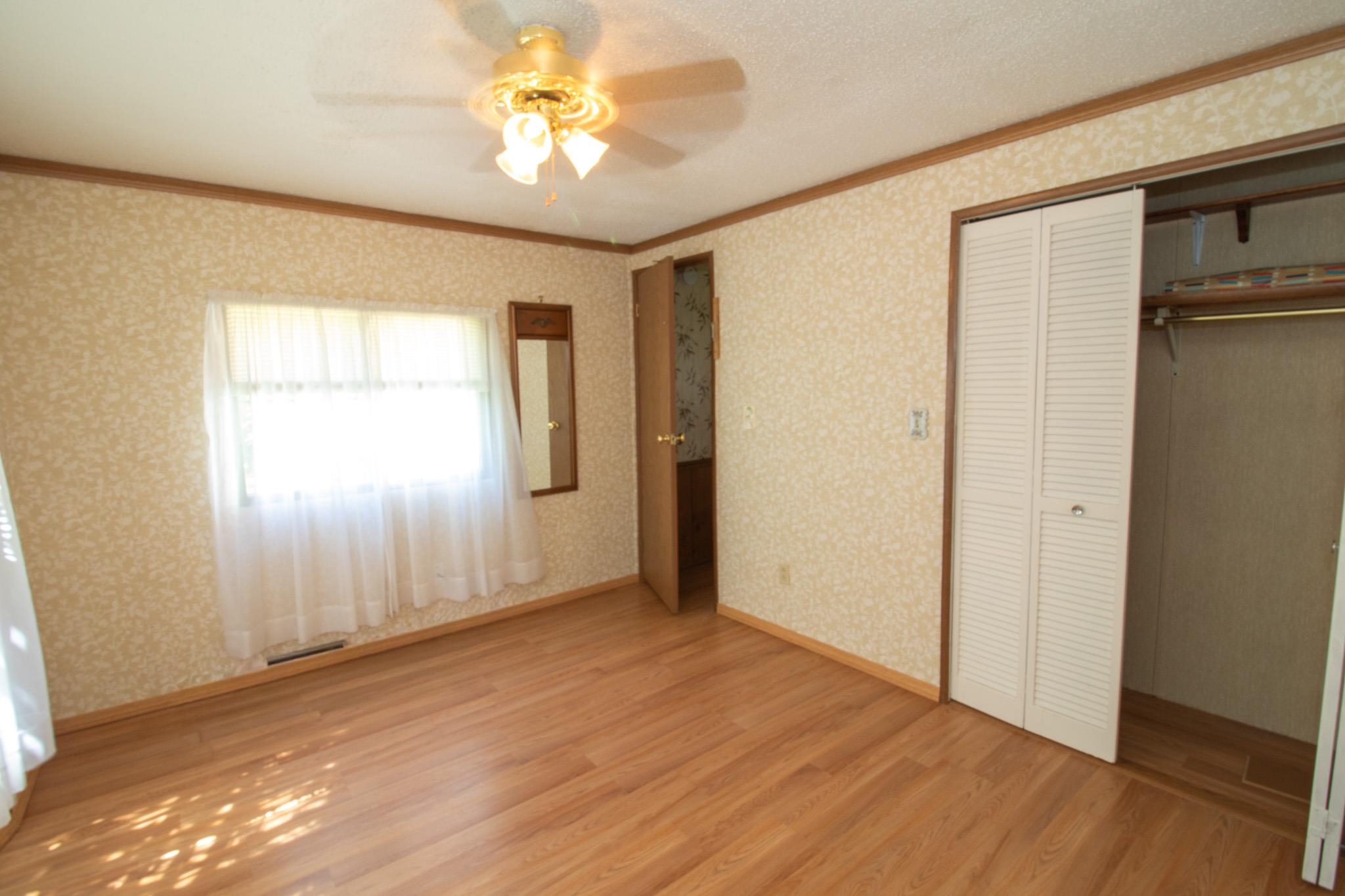 11 N Dewberry Ln, Rochester, NH 03867-5214