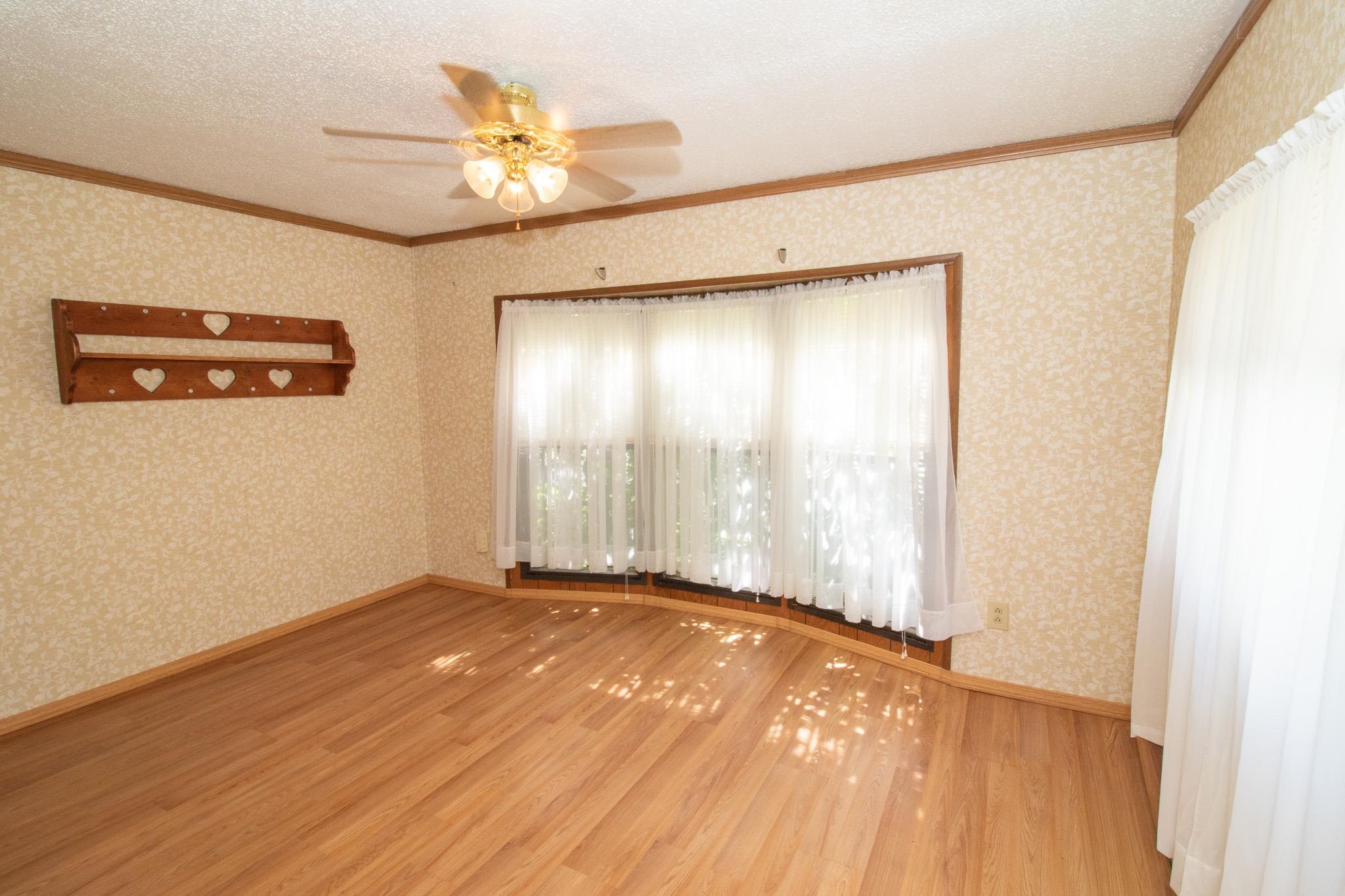 11 N Dewberry Ln, Rochester, NH 03867-5214
