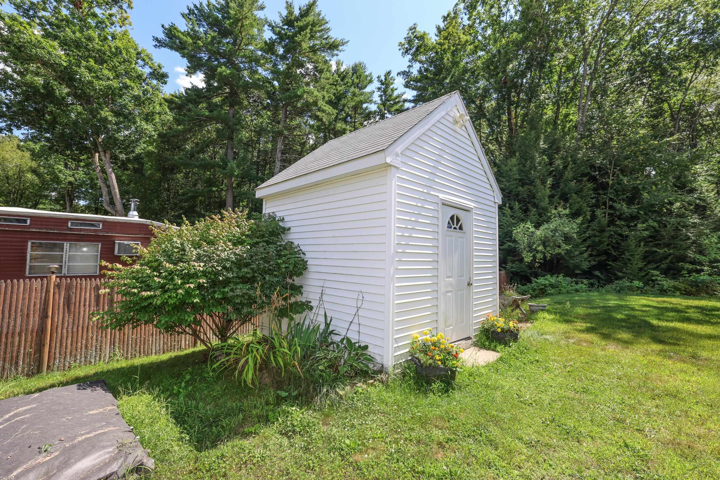 16 Roland Dr, Allenstown, NH 03275
