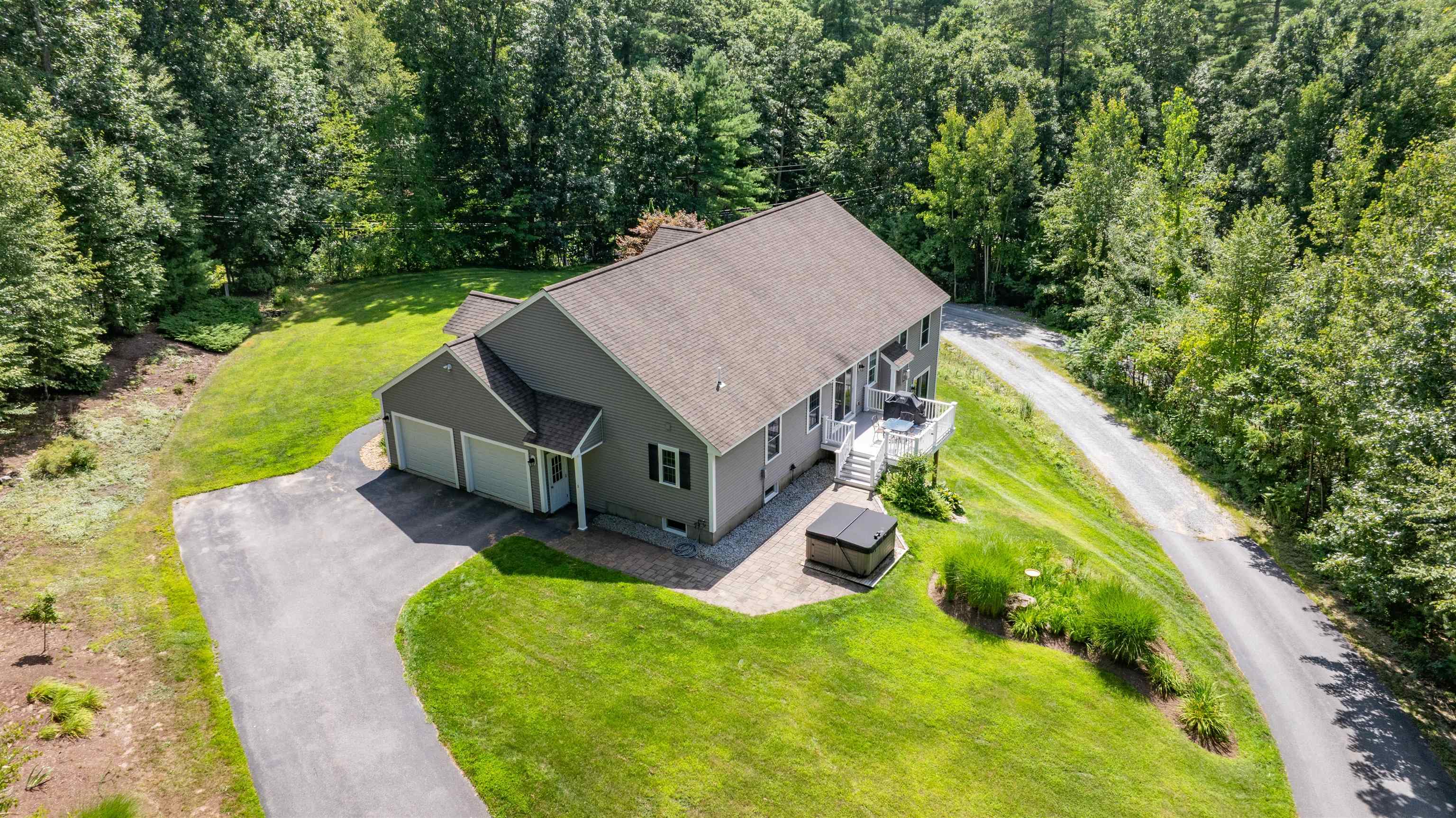 1 Charles Way, Hollis, NH 03049