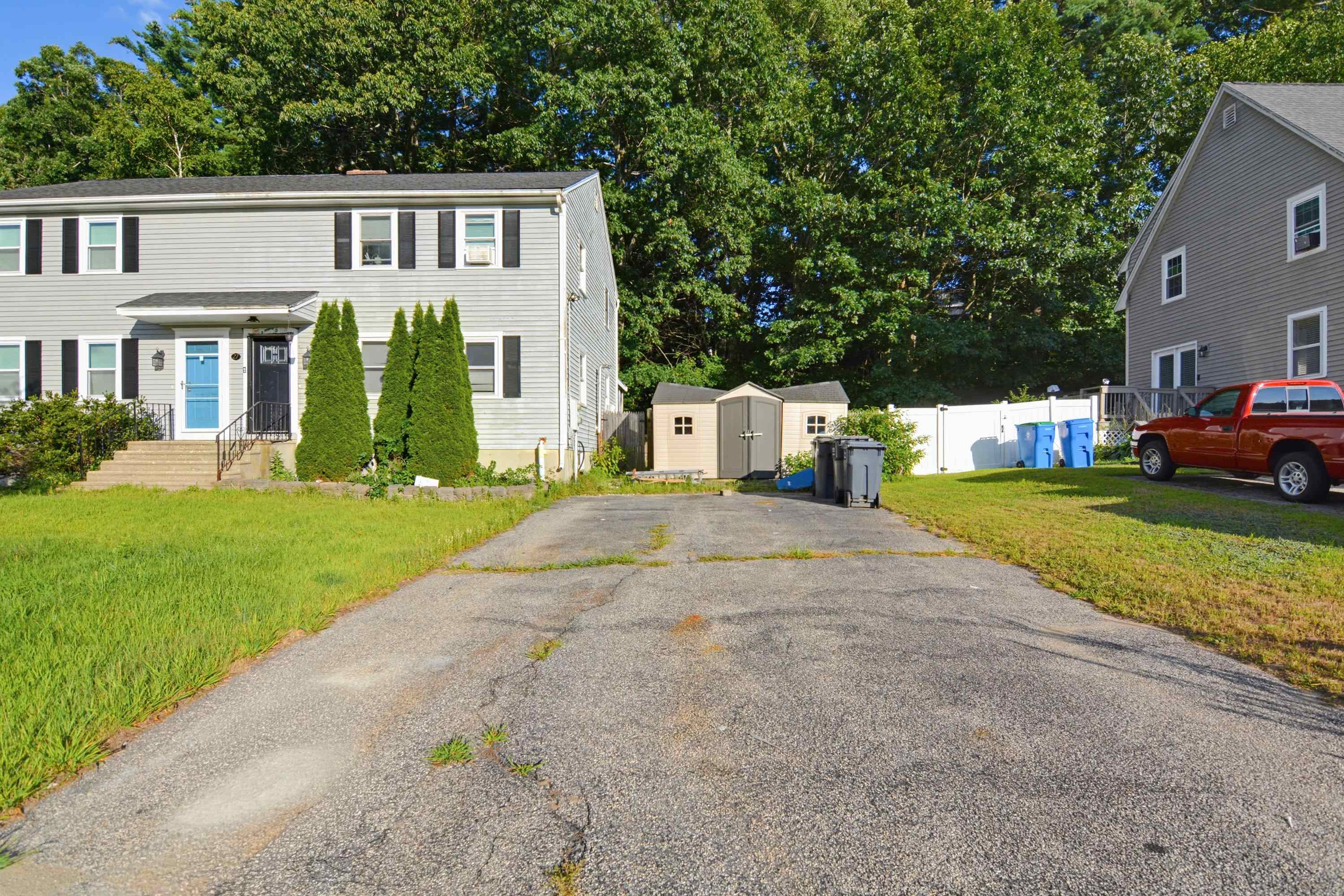 27 Tiger Tail Cir #R, Derry, NH 03038