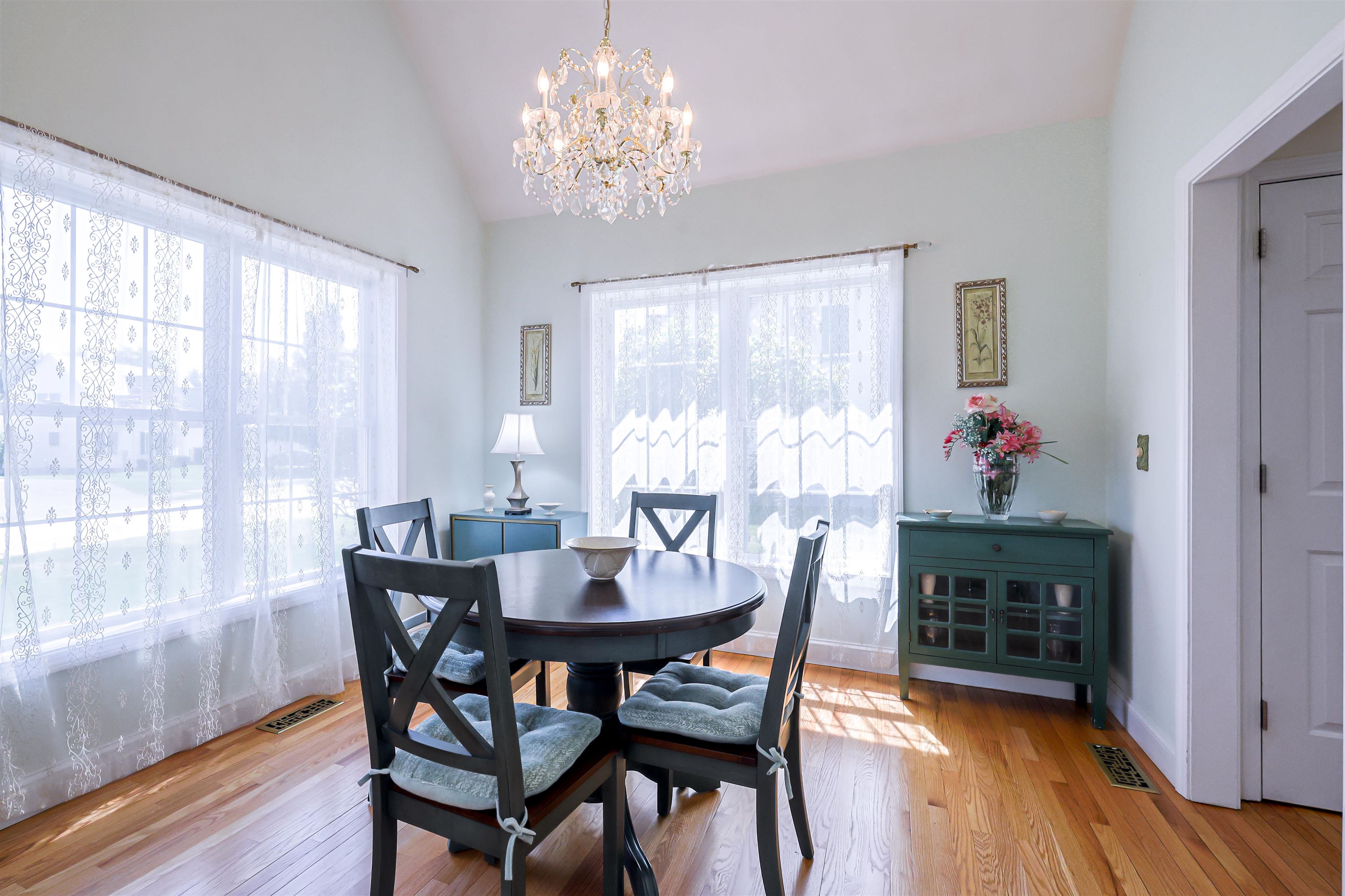 15 Souhegan Dr, Nashua, NH 03063