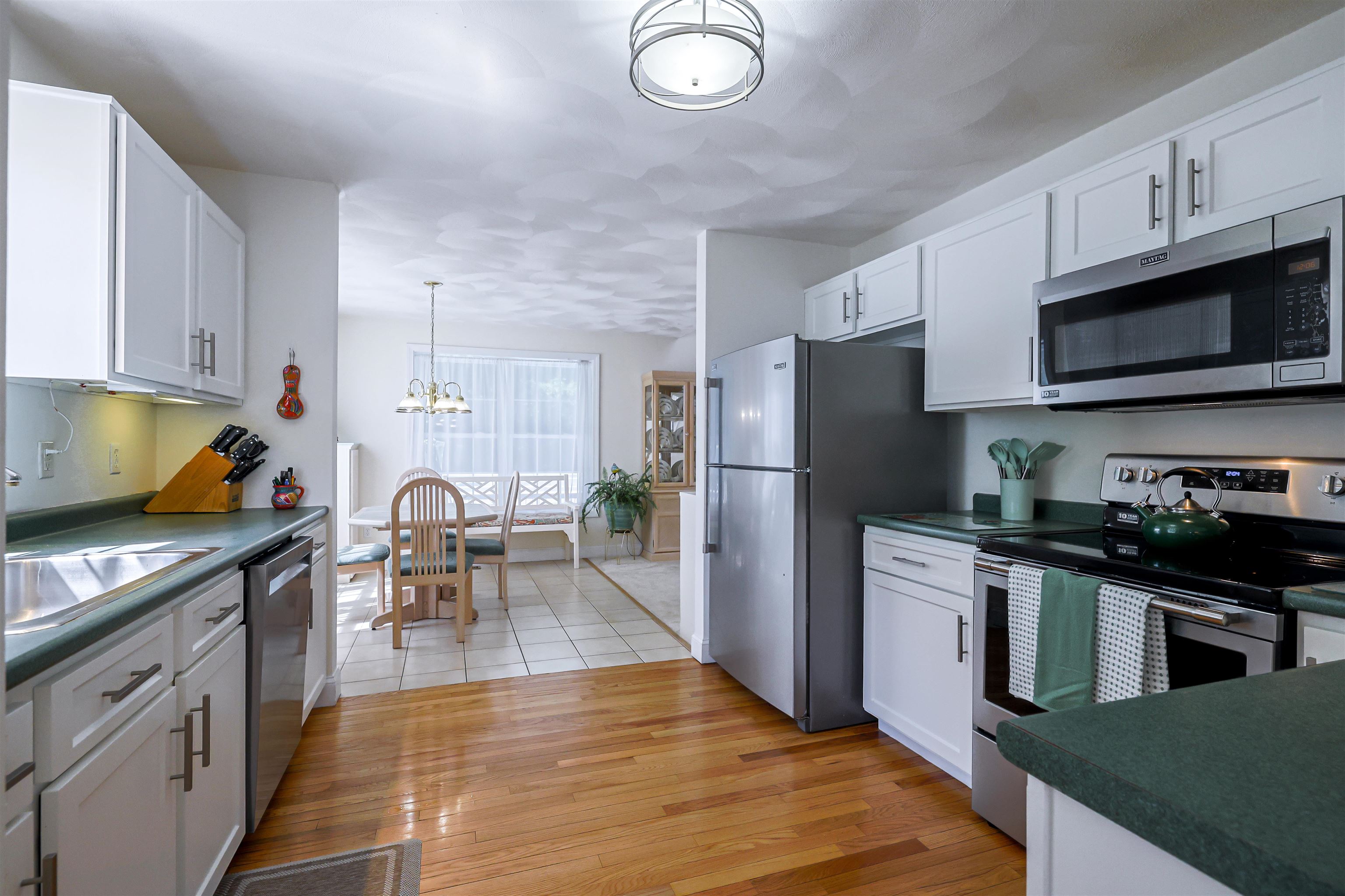 15 Souhegan Dr, Nashua, NH 03063