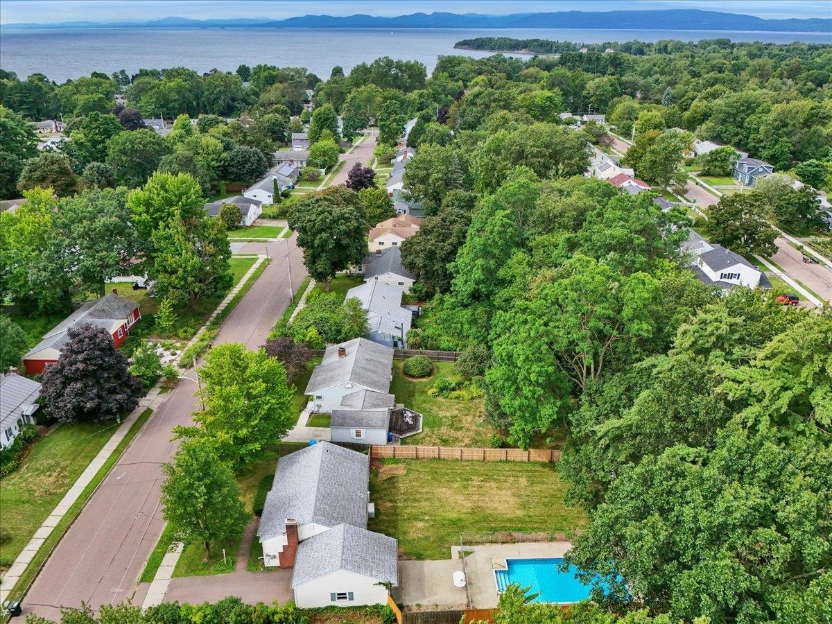 5th image of 44 Brierwood Ln, Burlington, VT 05408 | MLS# 5105865