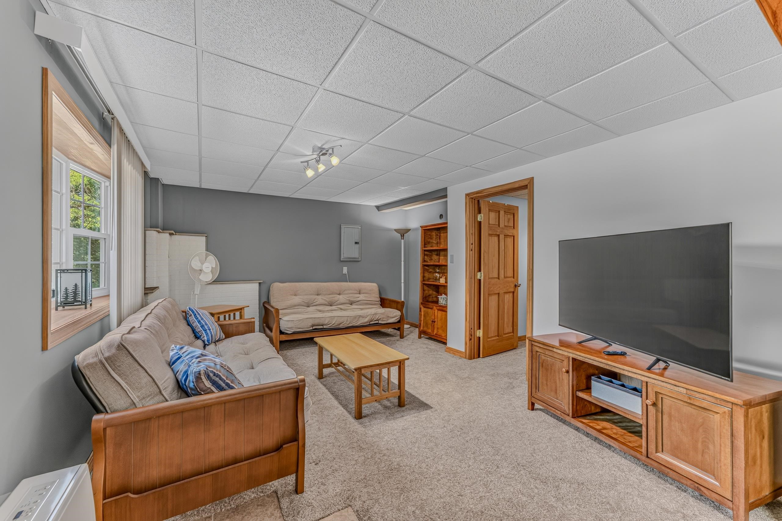 189 Plain Rd, Bath, NH 03740