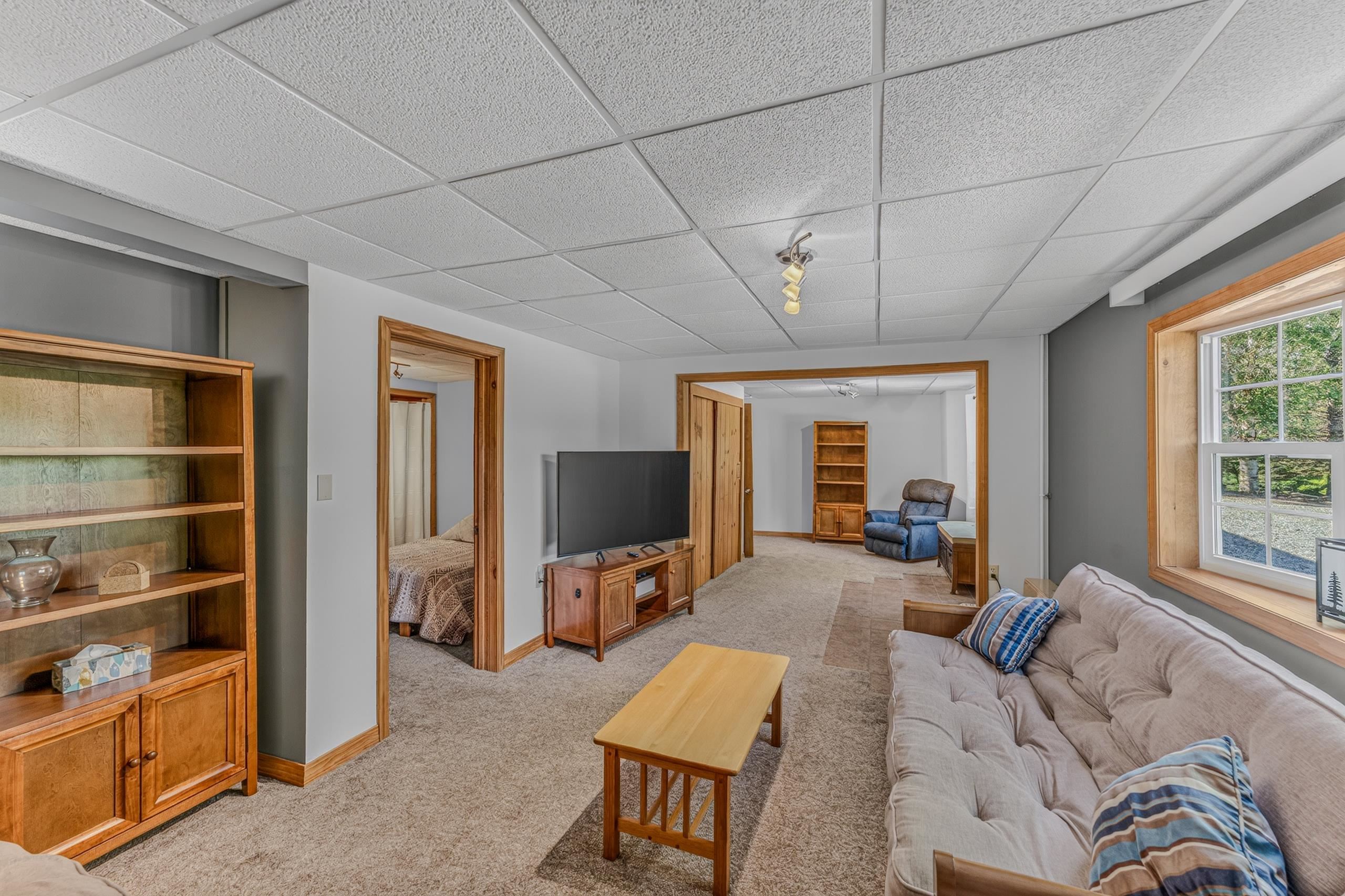 189 Plain Rd, Bath, NH 03740