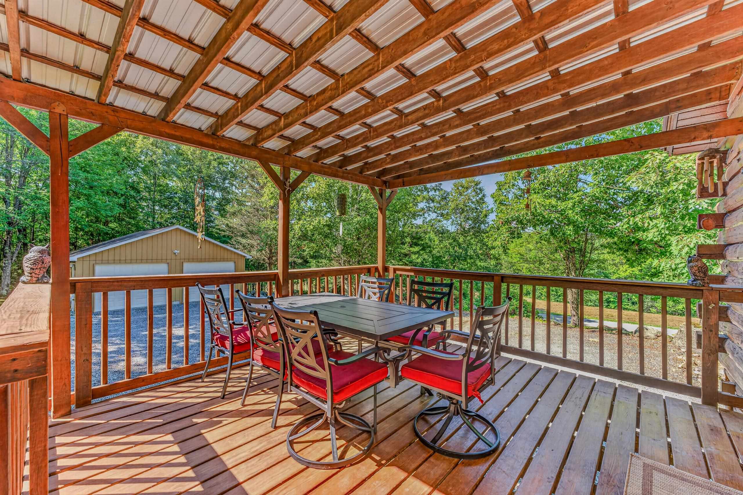 Coverd Deck Off Kitchen