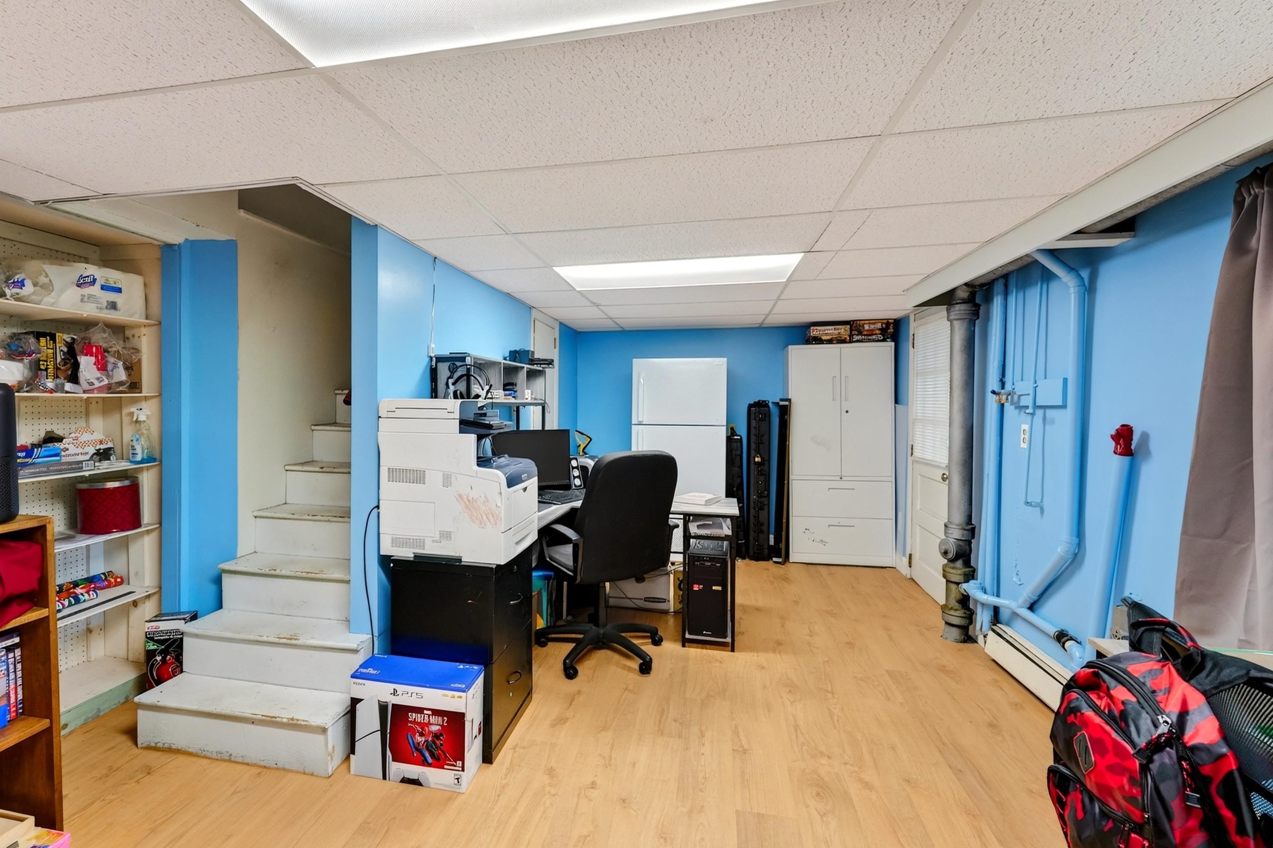 532 Oak St, Manchester, NH 03104