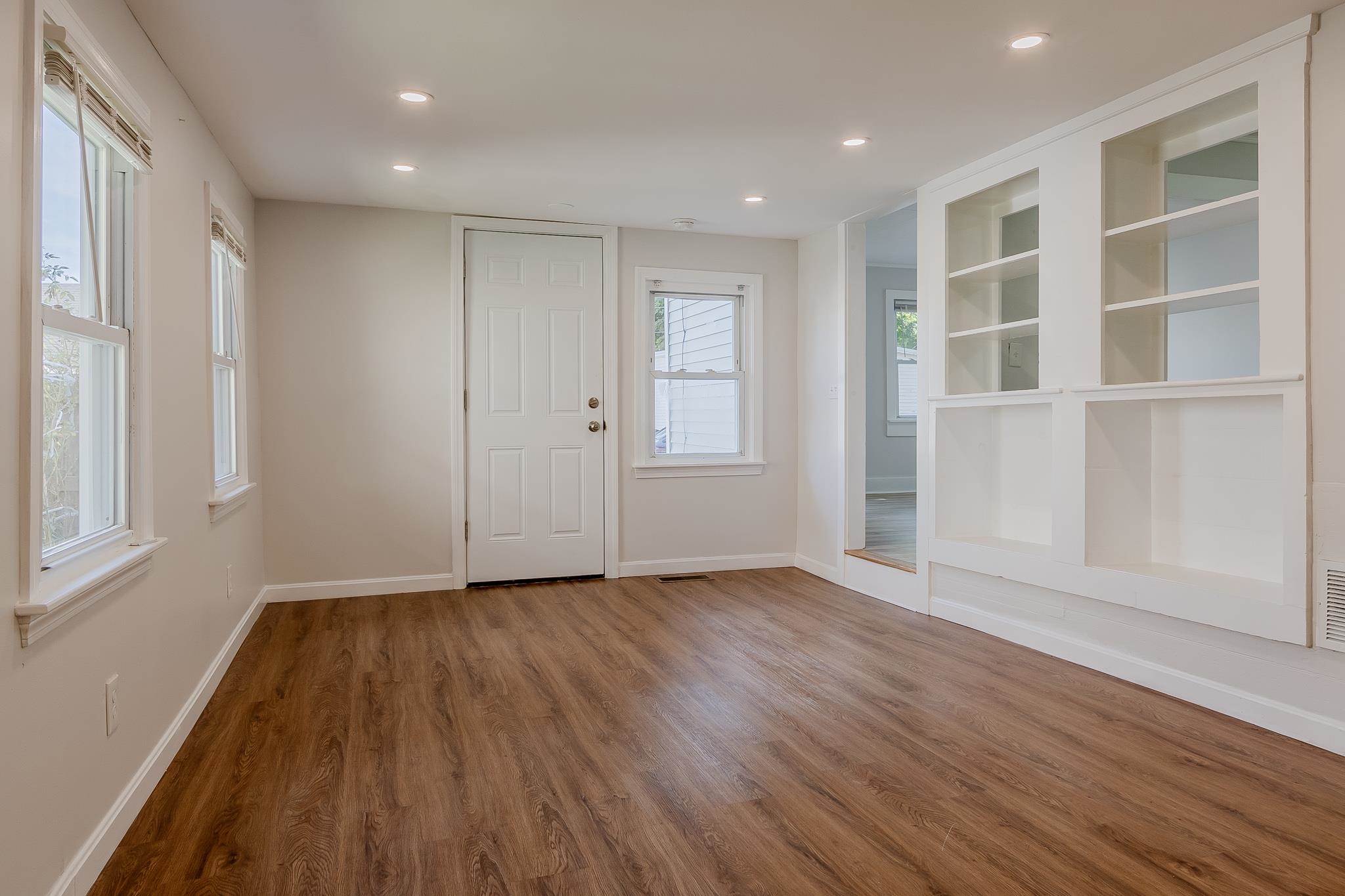 4-6 Foster Ct, Nashua, NH 03064