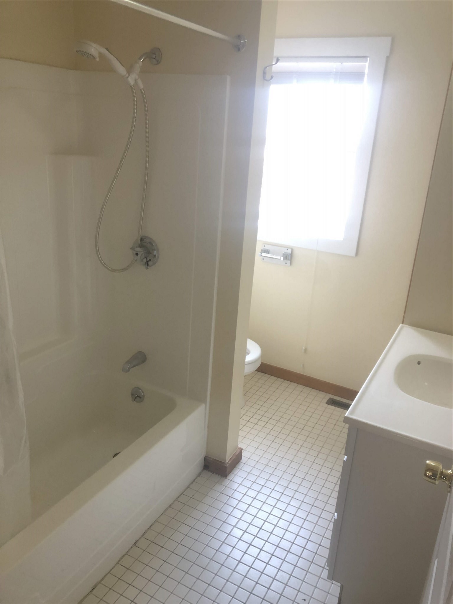 17 Elm Ct, Portsmouth, NH 03801