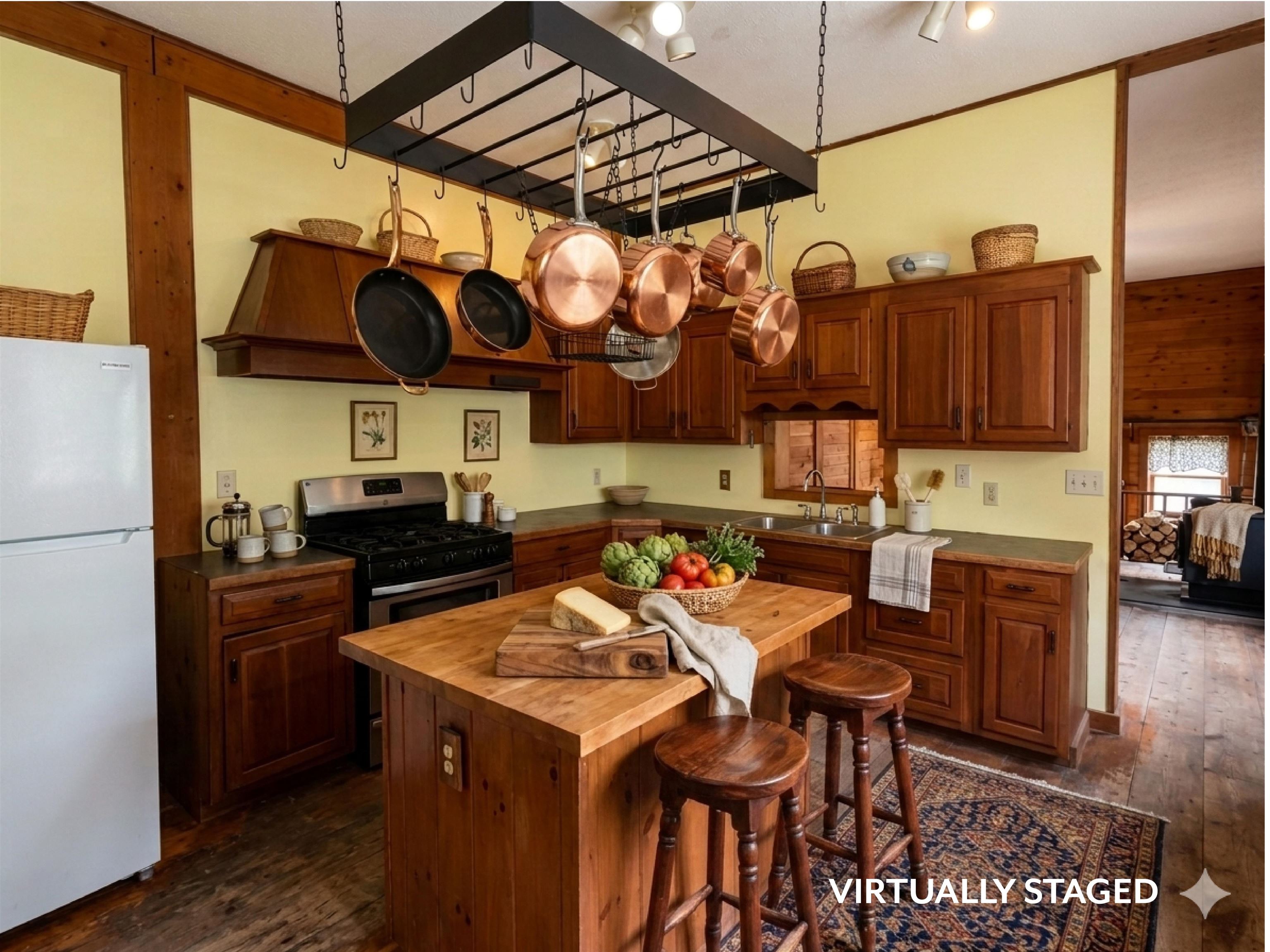 90 Green Woods Rd, Richmond, NH 03470