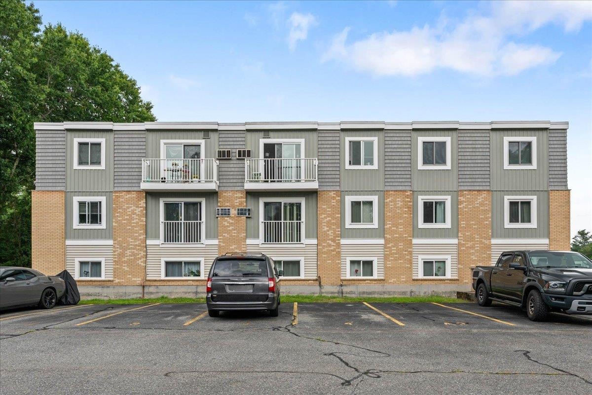 11A Constitution Dr #11A, Londonderry, NH 03053