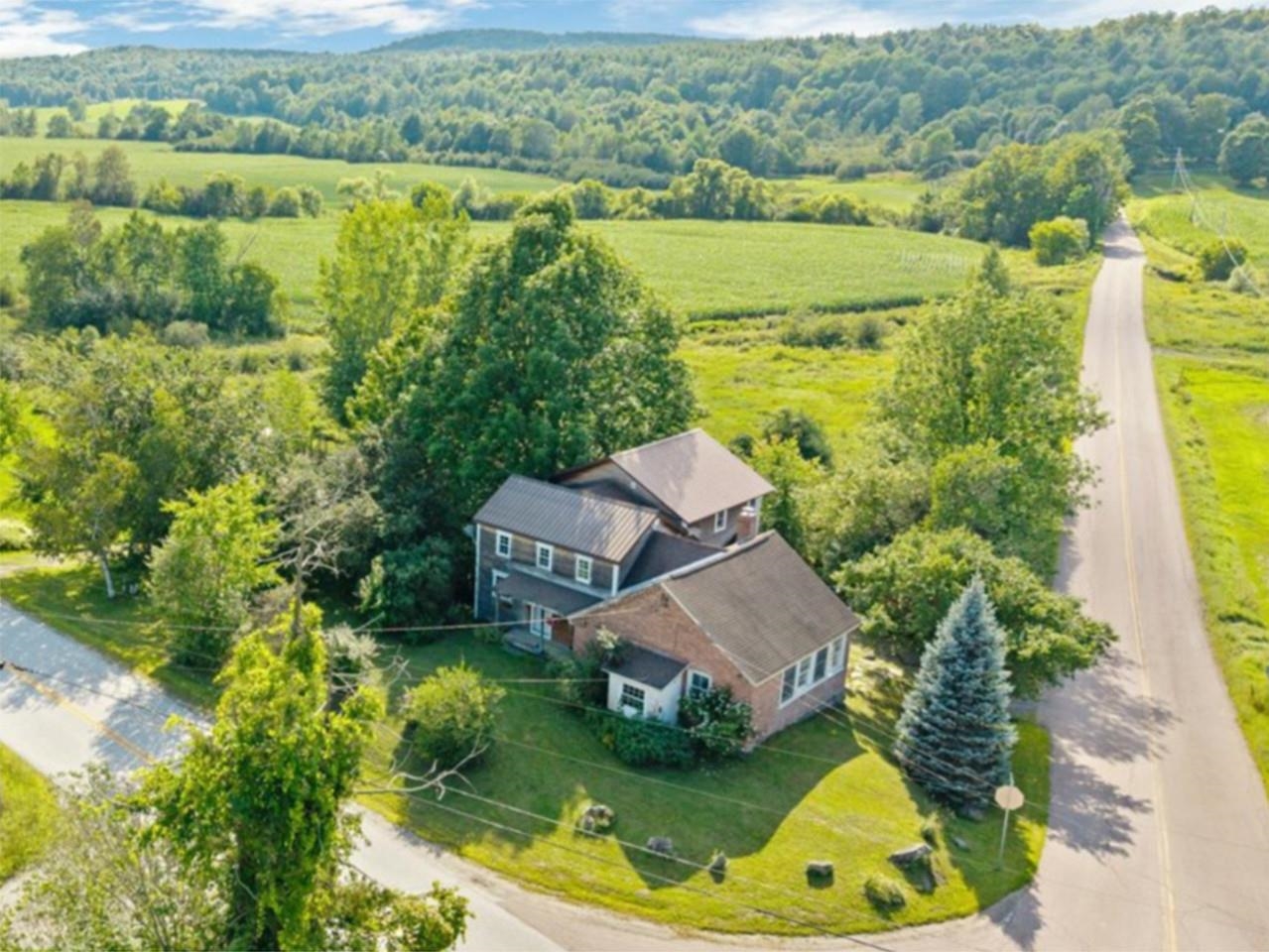 Photo 3 of Single family home for sale at 2678 South Rd, Fairfield, VT 05455 | MLS# 5105889 | Listing updated on 2026-09-17