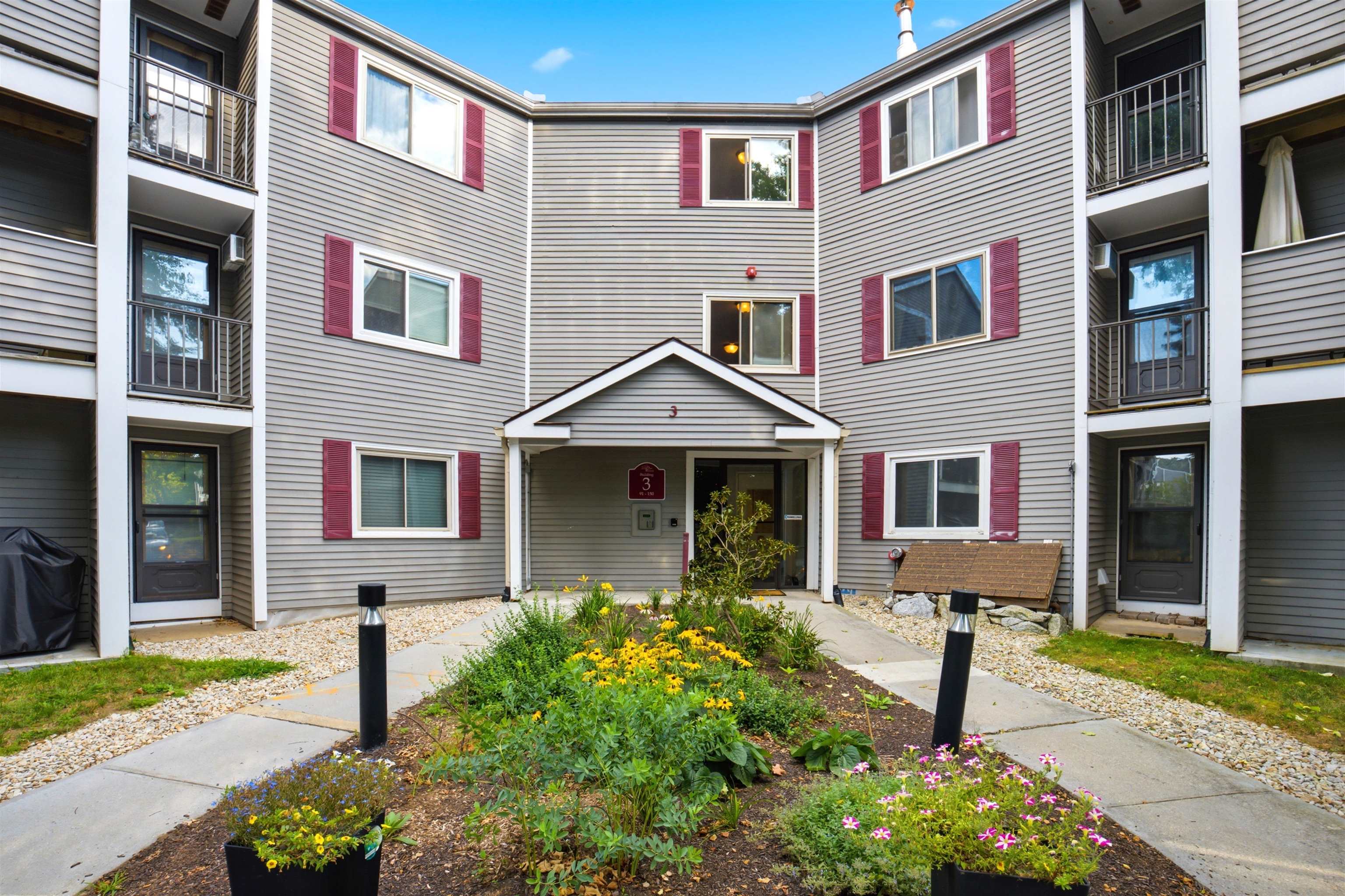 120 Fisherville Rd #141, Concord, NH 03303