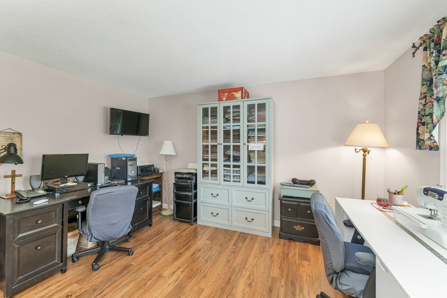 2nd bedroom / home office