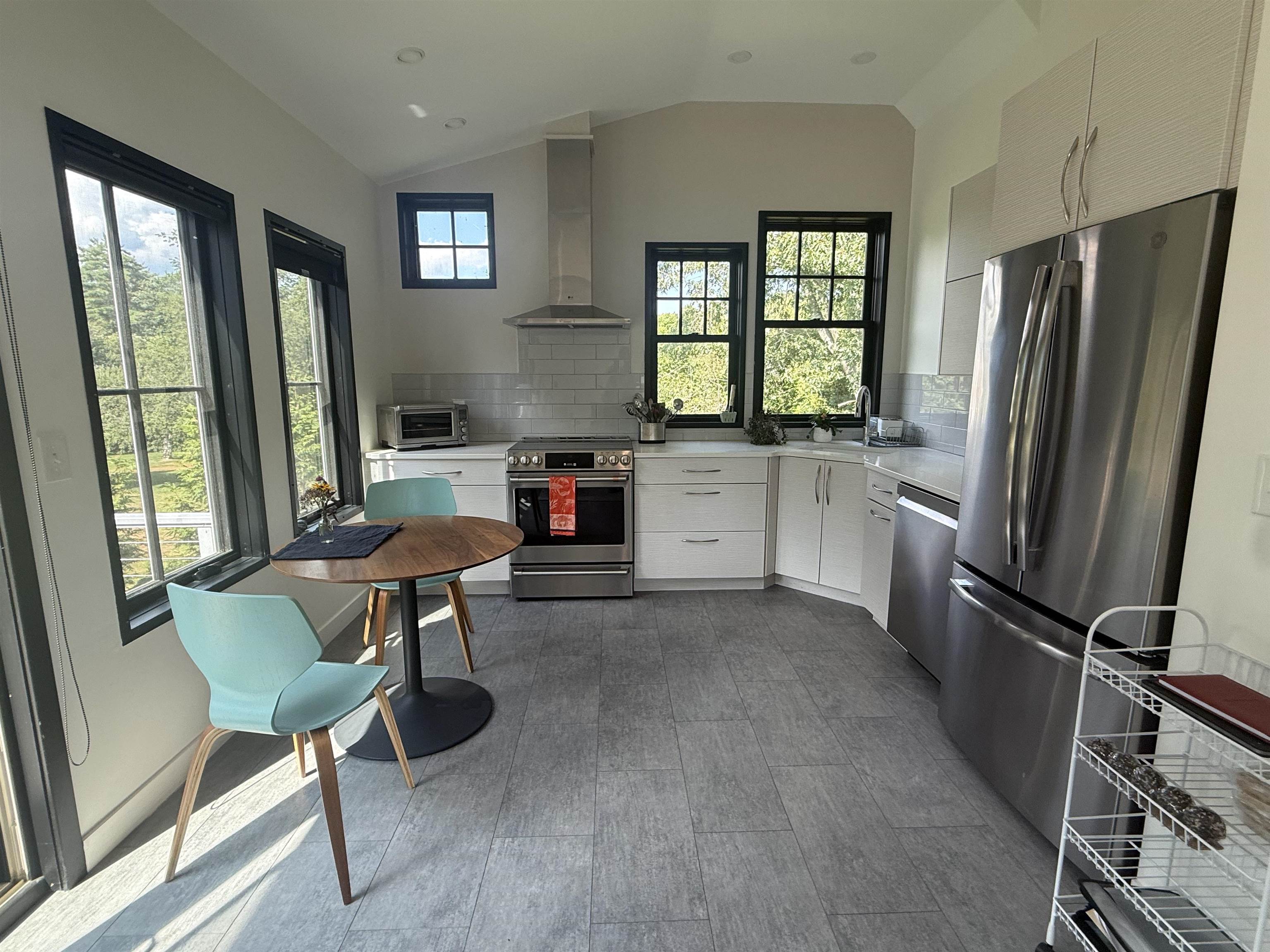 393 Brackett Rd, Rye, NH 03870