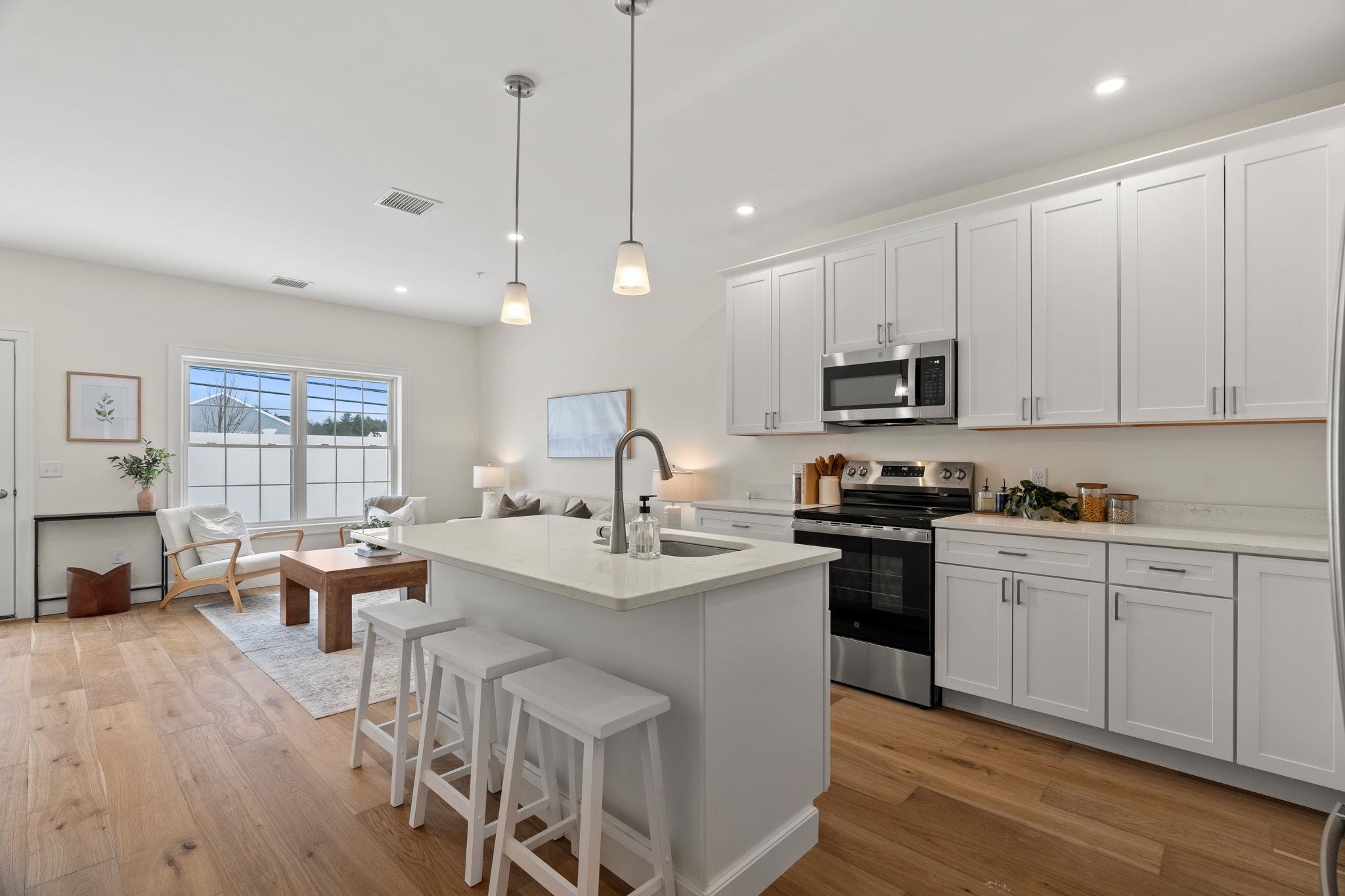 11 Suffolk Dr #7, Concord, NH 03303