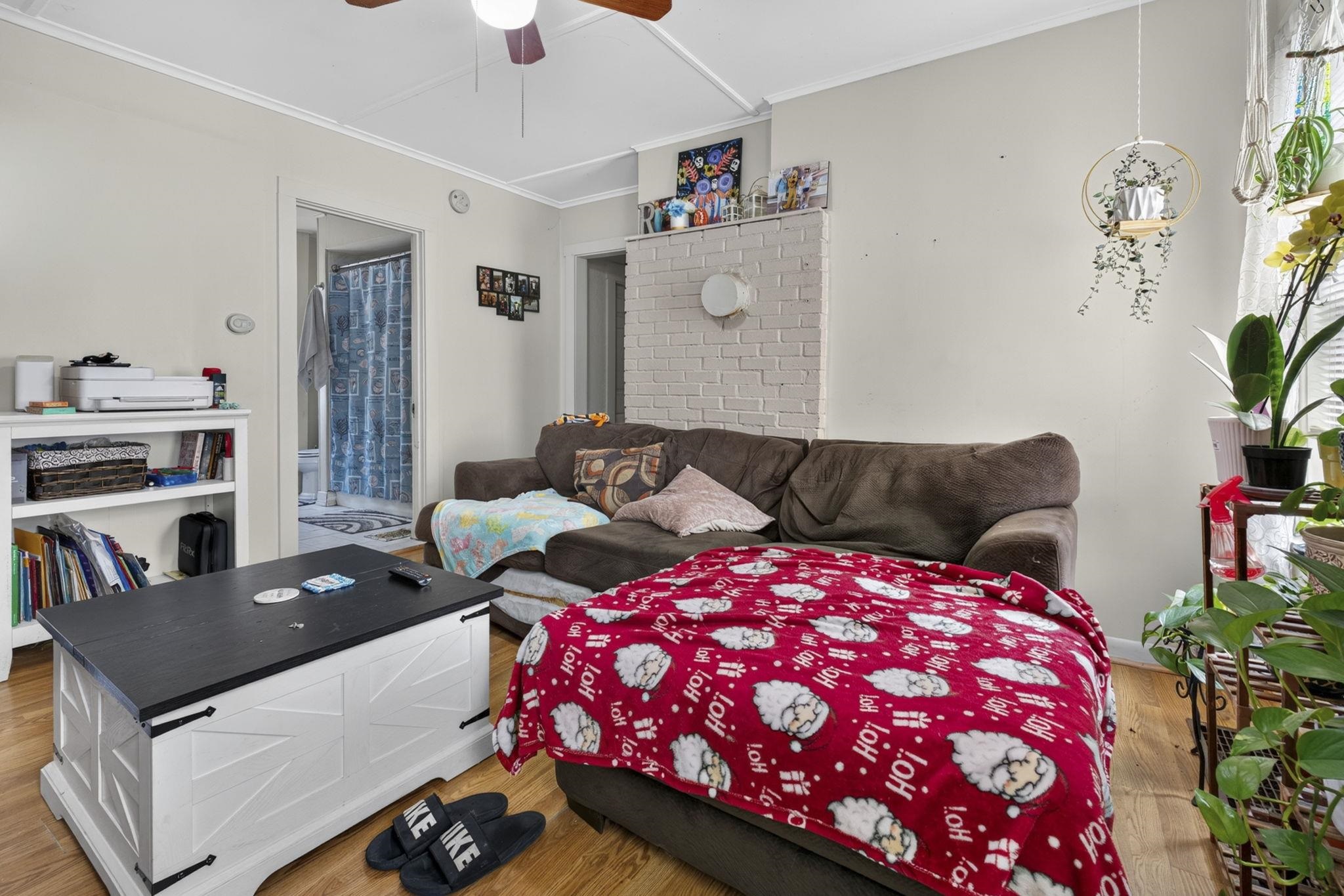 9 Lincoln St, Rochester, NH 03867
