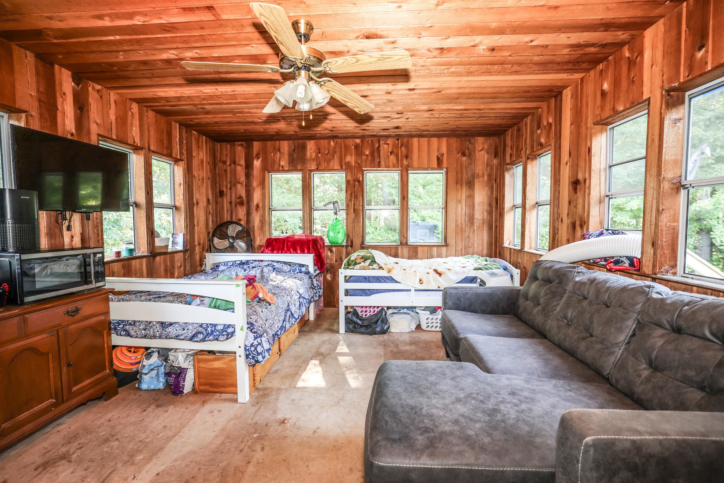 292 Wilsons Crossing Rd, Auburn, NH 03032