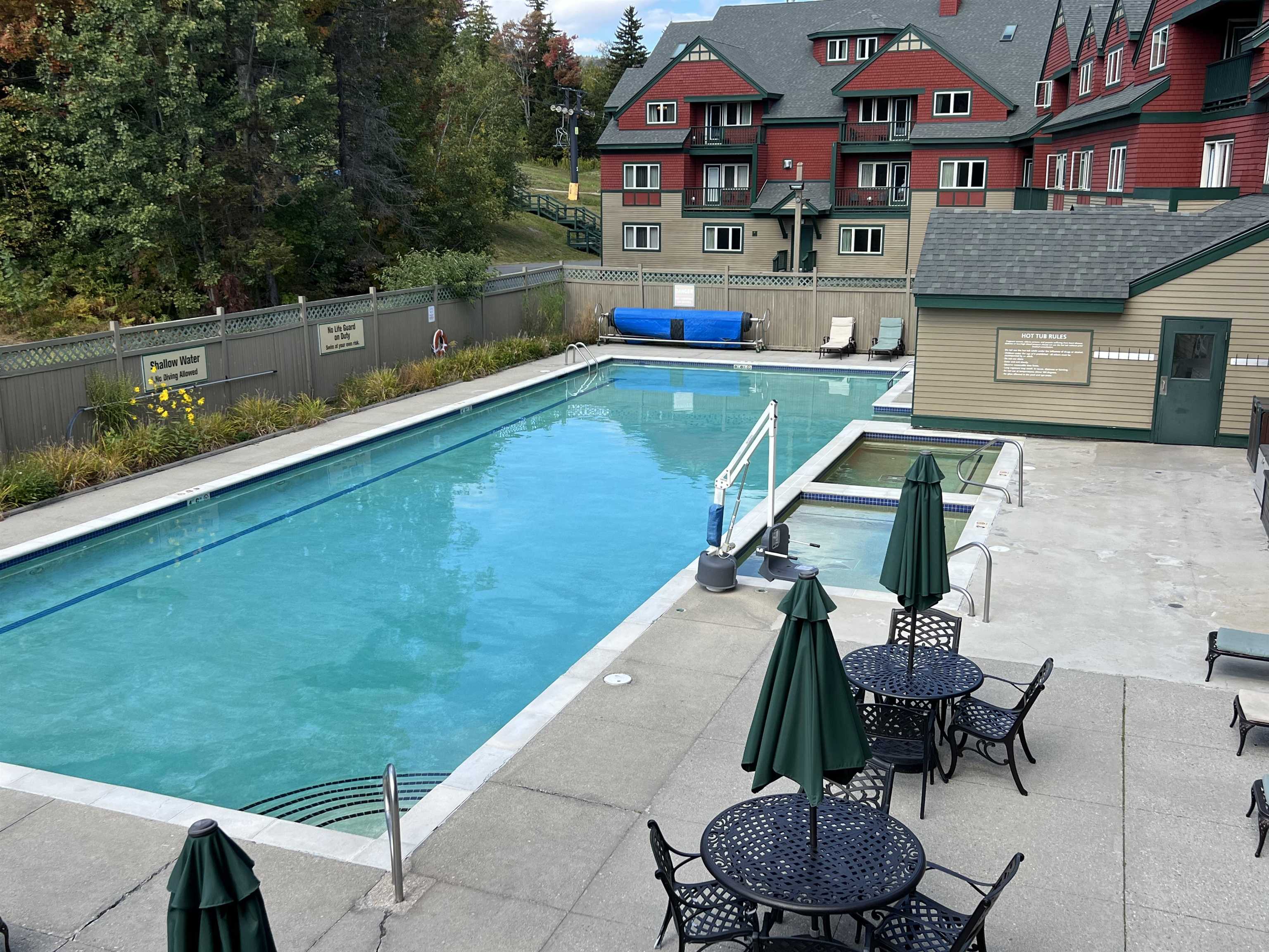 Pool and hot tubs 26029326