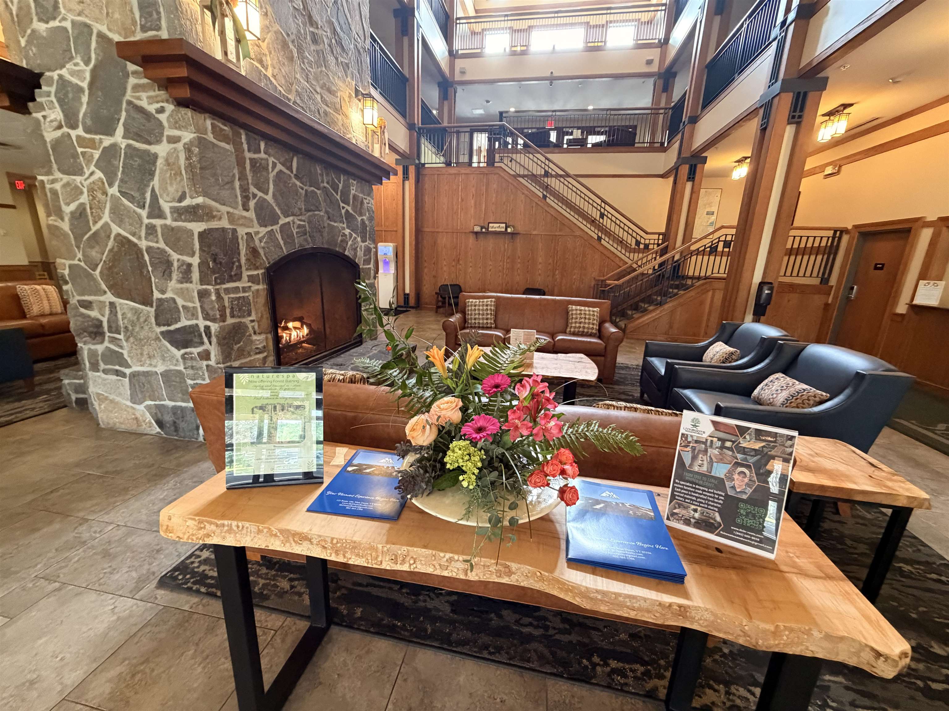 Lobby 26029344