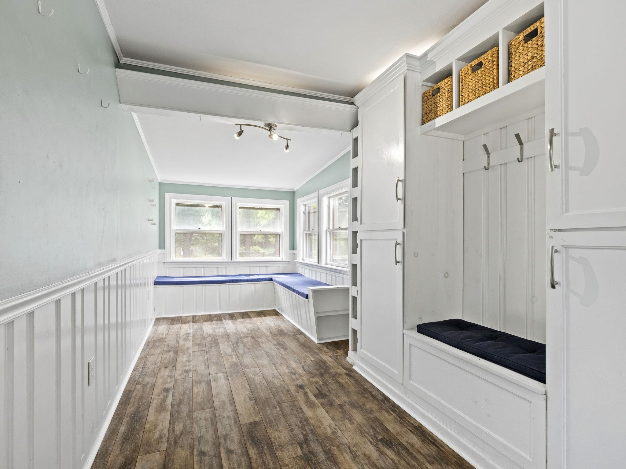 10 Pond St, Salem, NH 03079