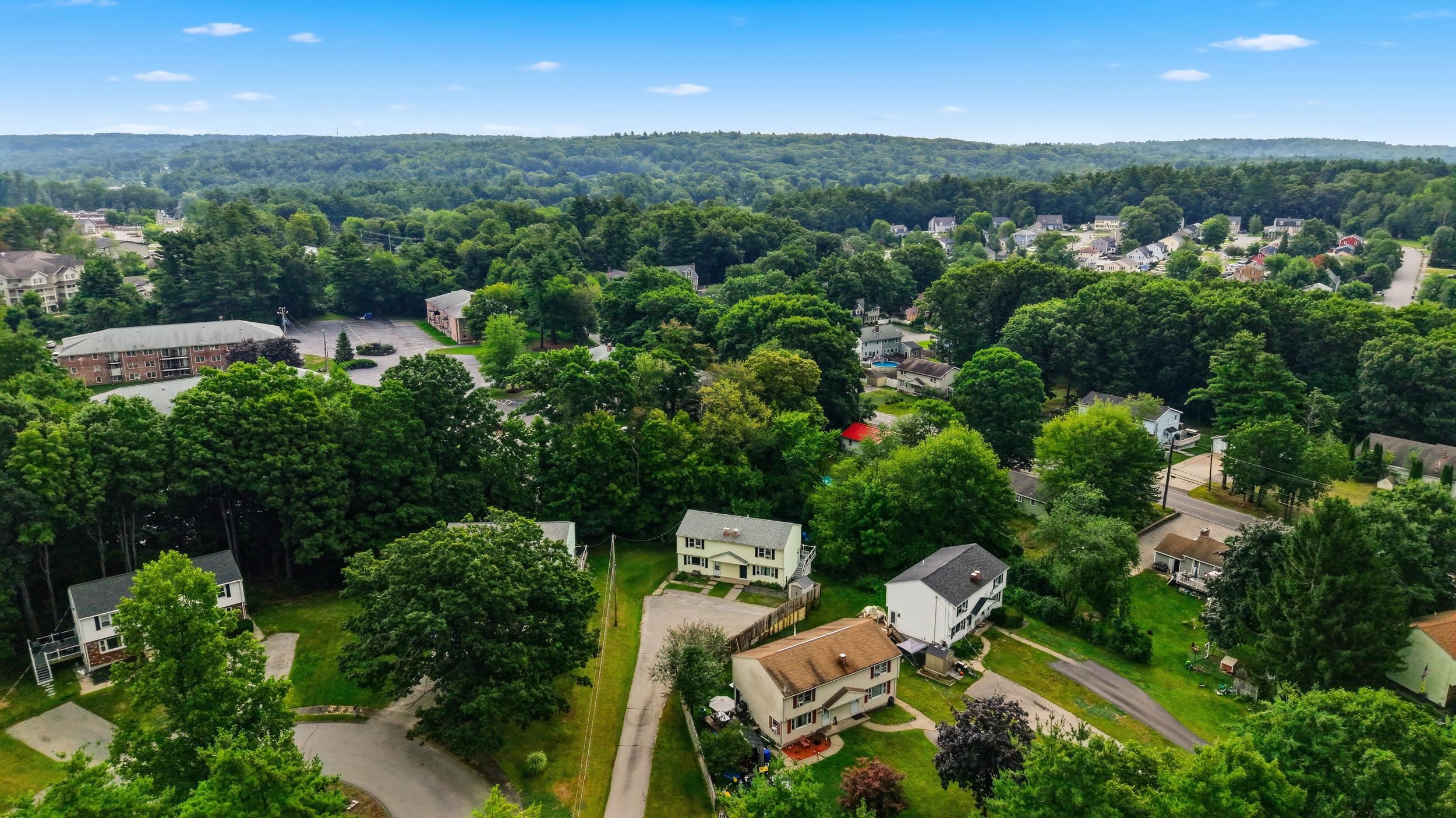 7 Susan Dr #L, Derry, NH 03038