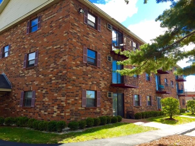 11 Railroad Ave #15, Derry, NH 03038