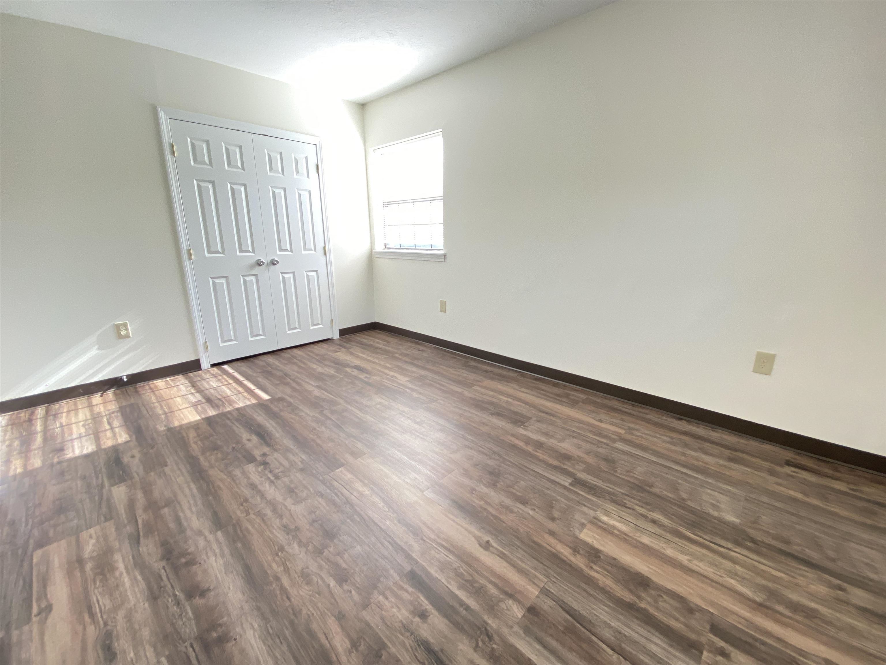 11 Railroad Ave #15, Derry, NH 03038