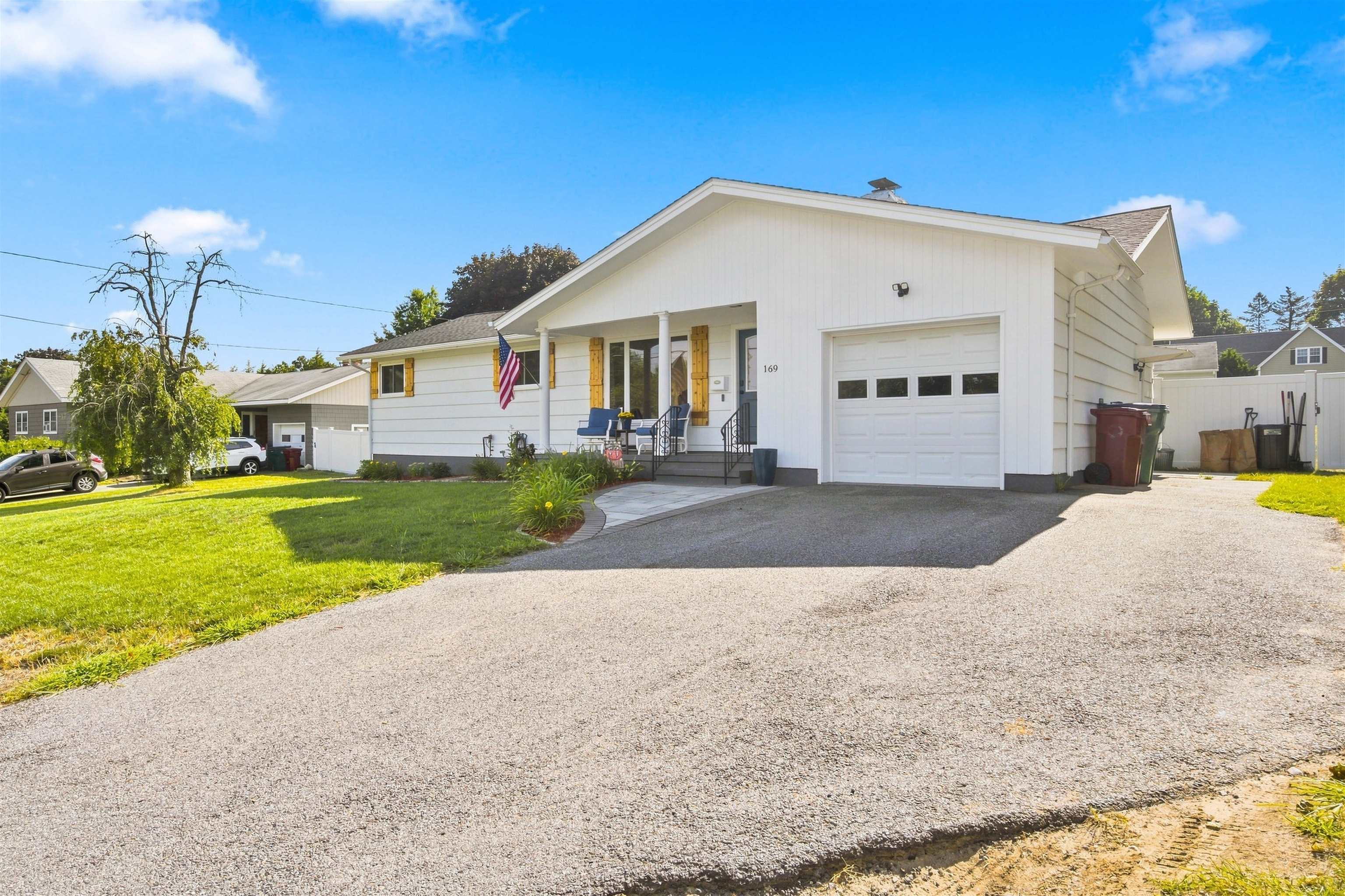 Photo 3 of Single family home for sale at 169 Raven Rd, Lowell, MA 01852 | MLS# 5105955 | Listing updated on 2026-09-21