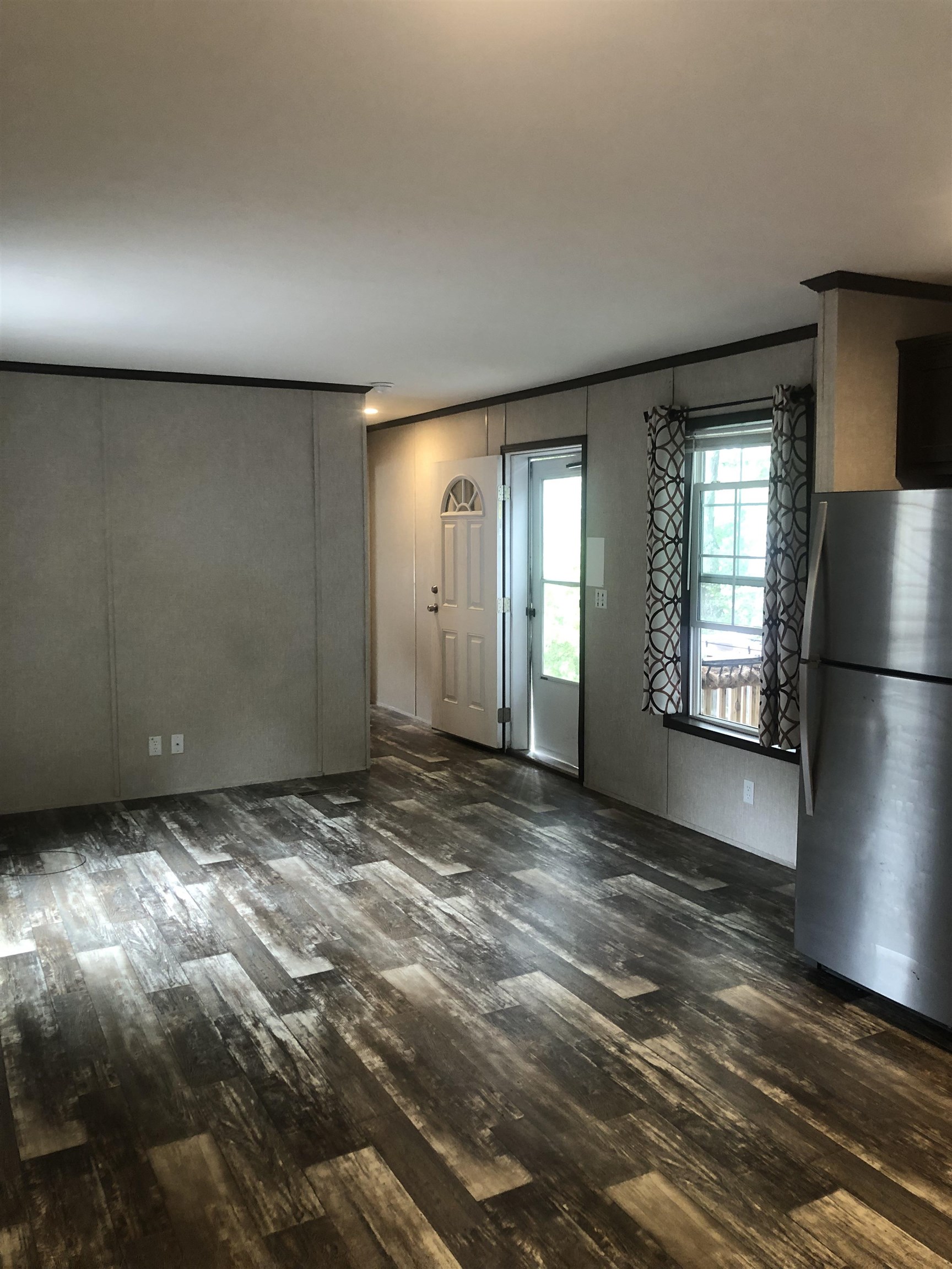 10 Monroe Ave, Allenstown, NH 03275