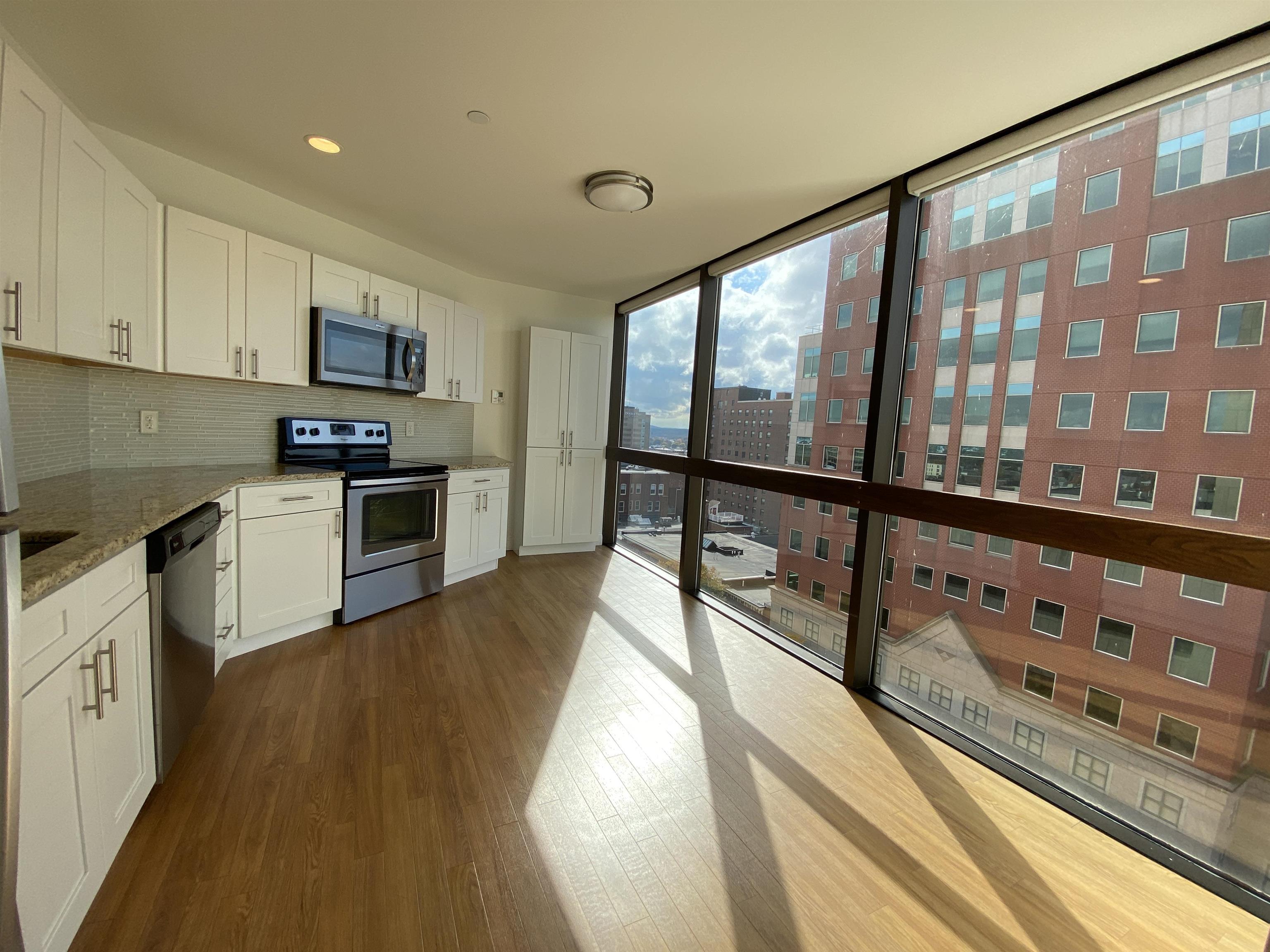 875 Elm St #801, Manchester, NH 03101