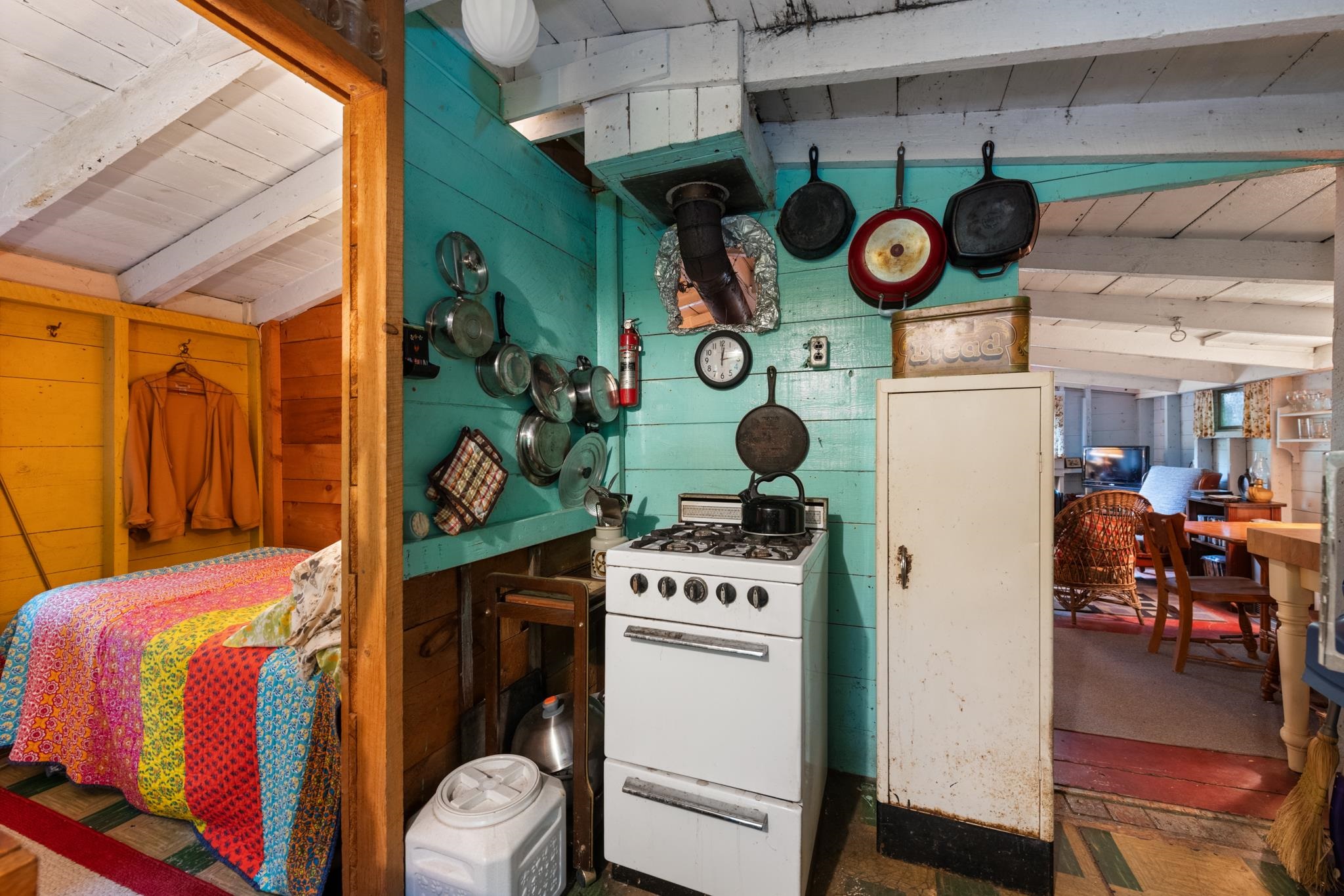 1662 Stinson Lake Rd, Rumney, NH 03266