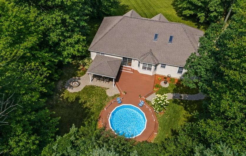 5 Cardinal Cir, Derry, NH 03038
