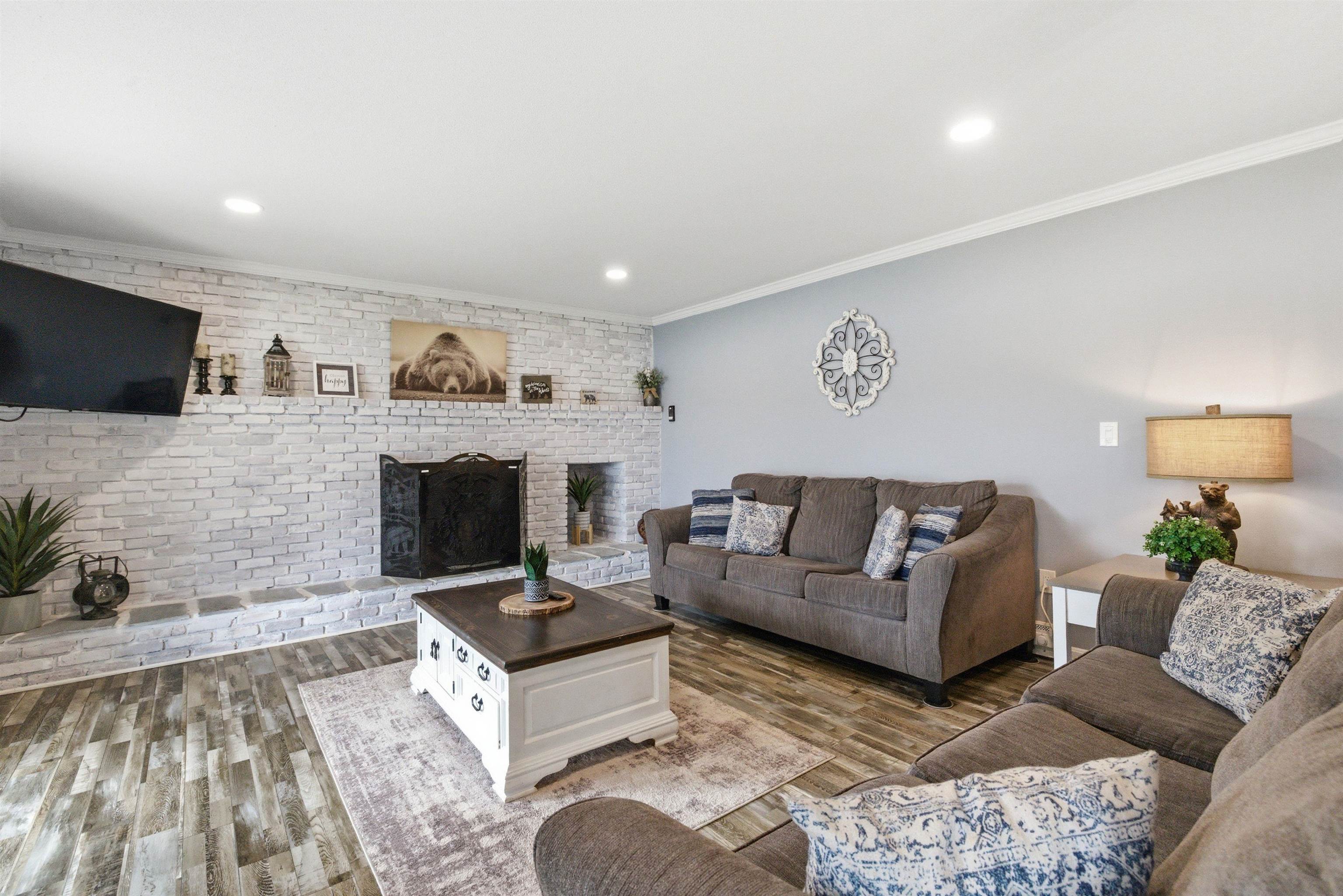 165 Georgetown Dr, Barnstead, NH 03225
