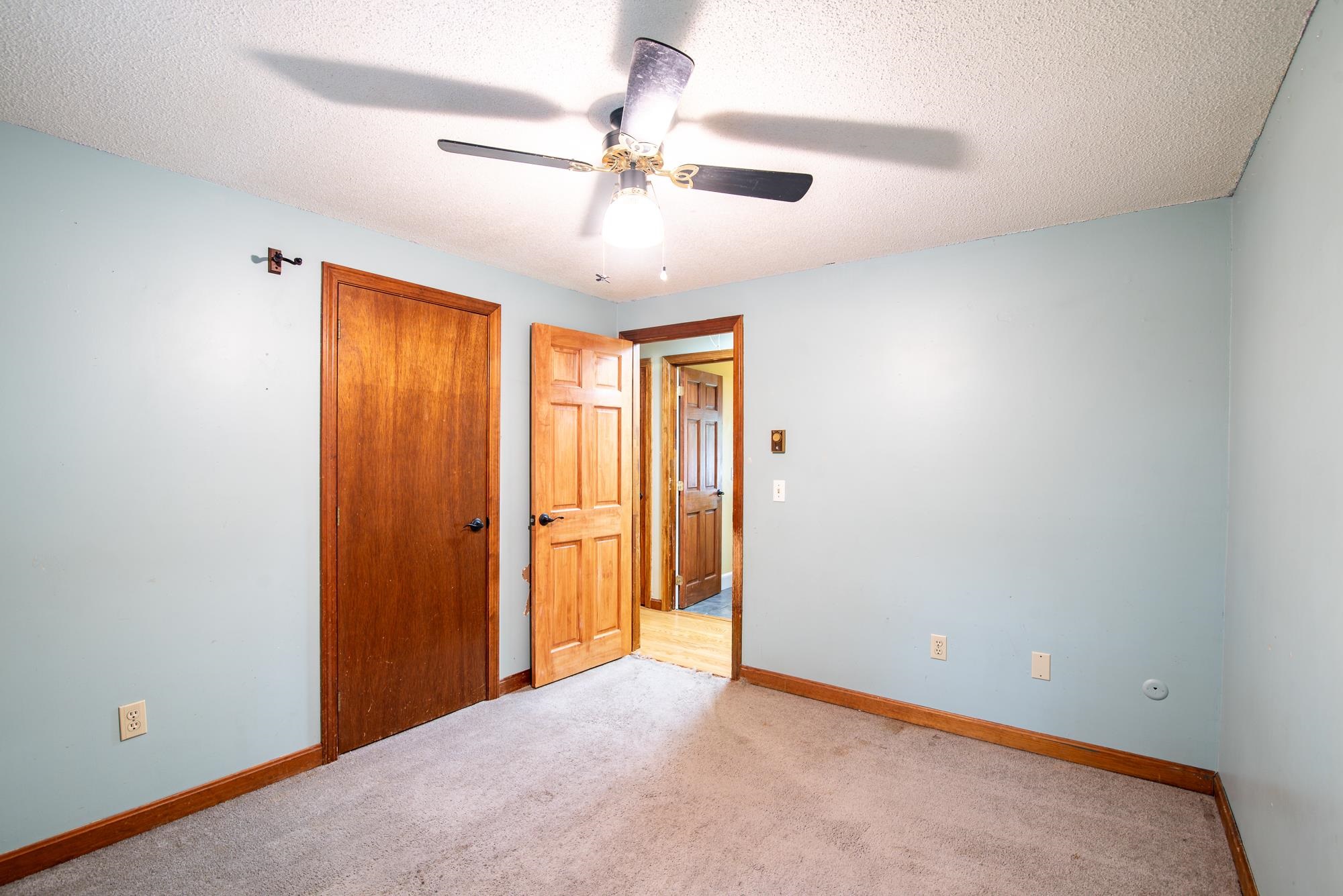 4 Birchwood Ave, Rochester, NH 03867