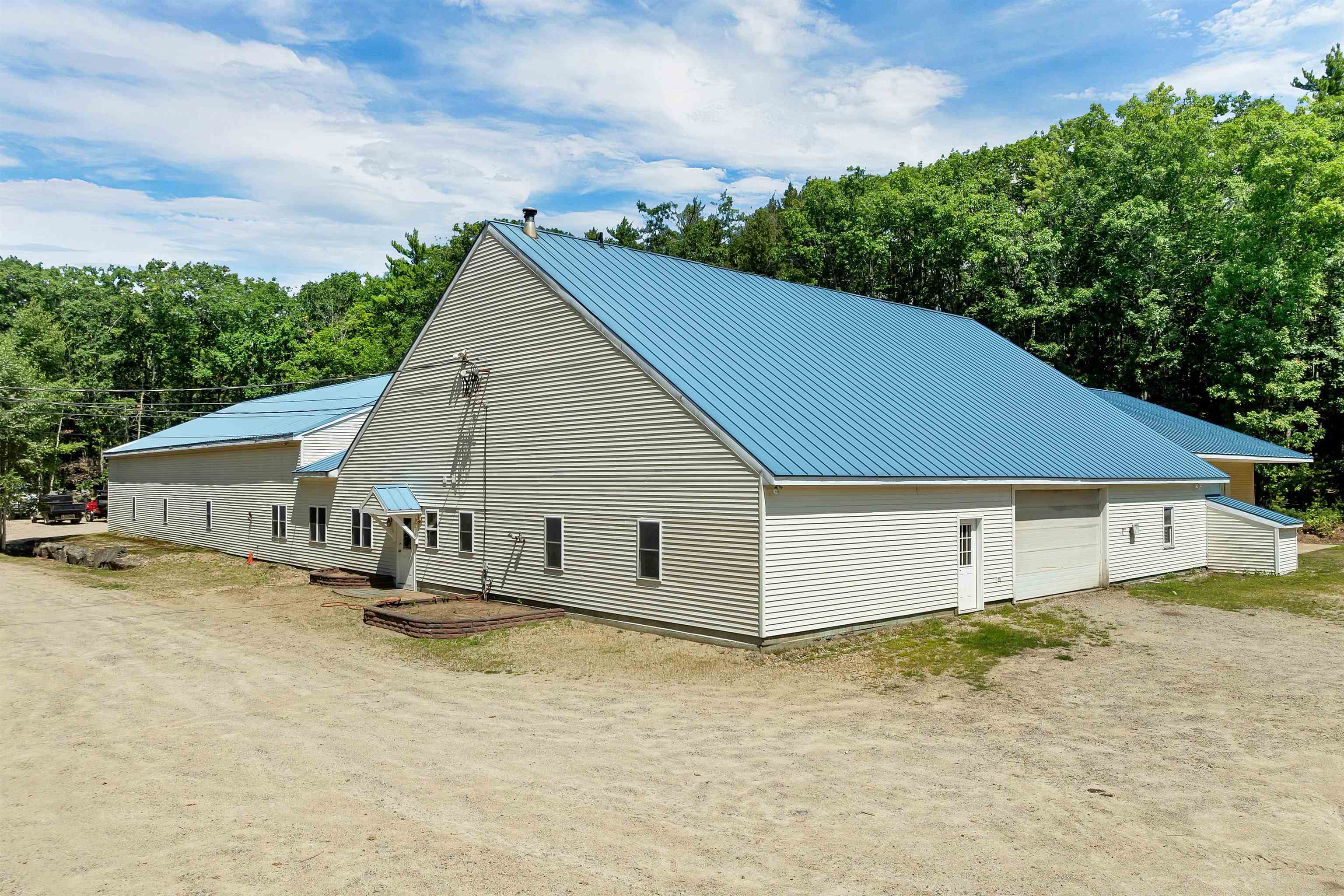 147 Middle Rd, Tuftonboro, NH 03816